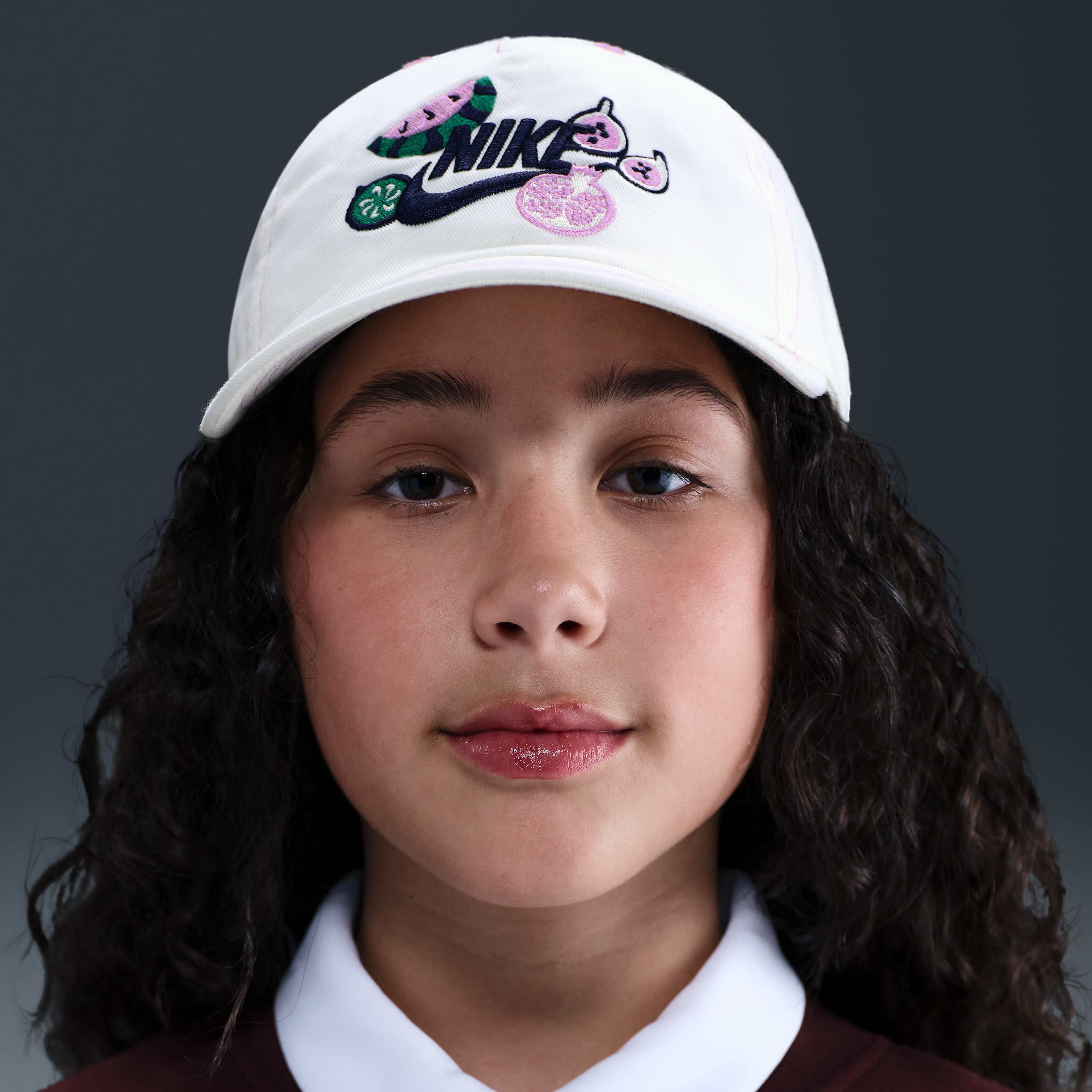 Nike Club image number 2