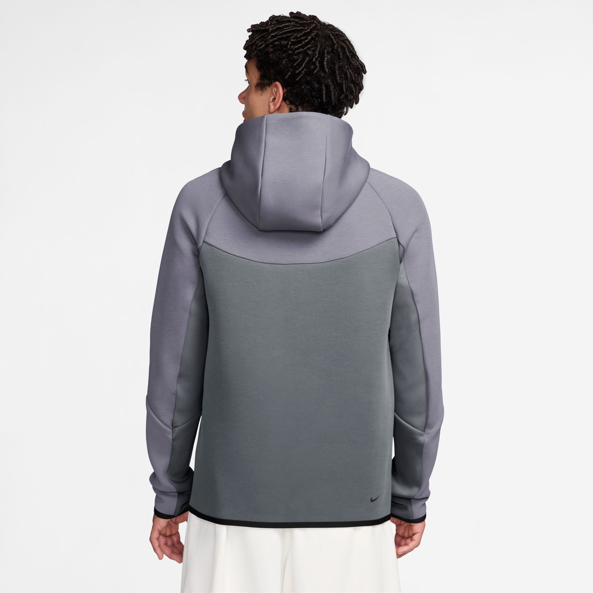 Nike Tech image number 1