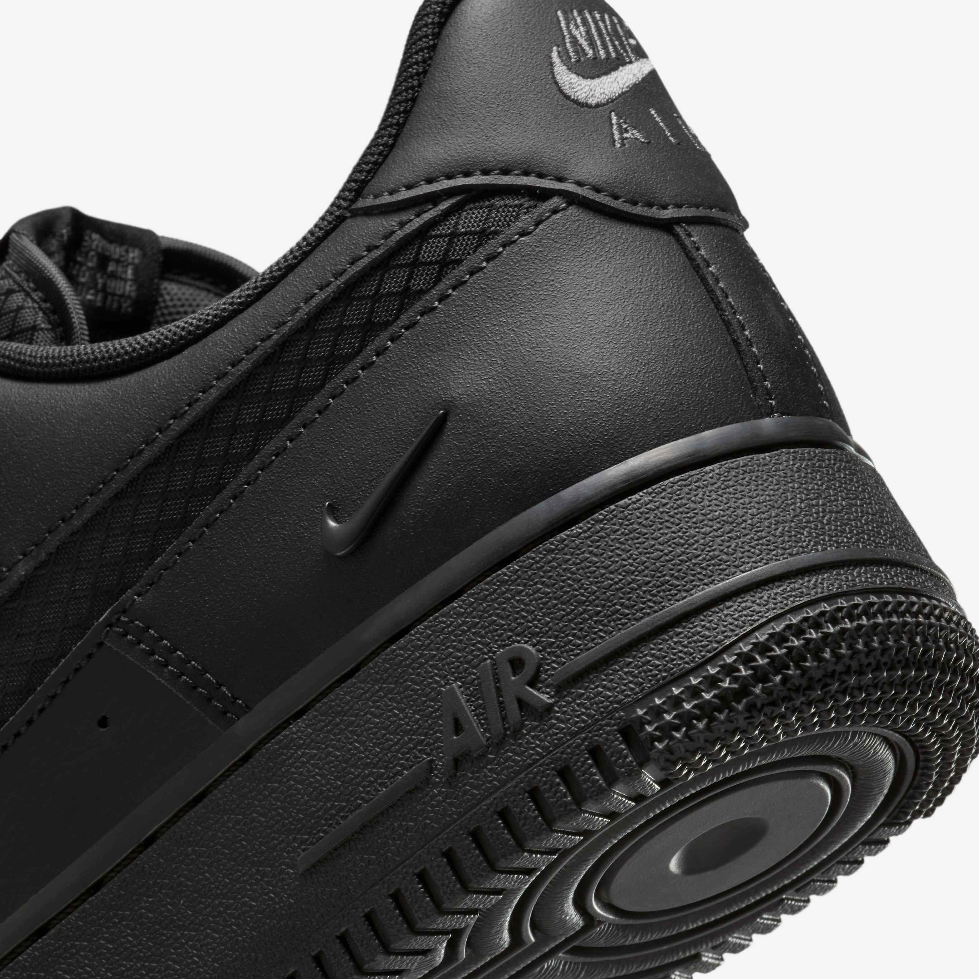 نايكي اير فورس 1 '07 LV8 image number 7