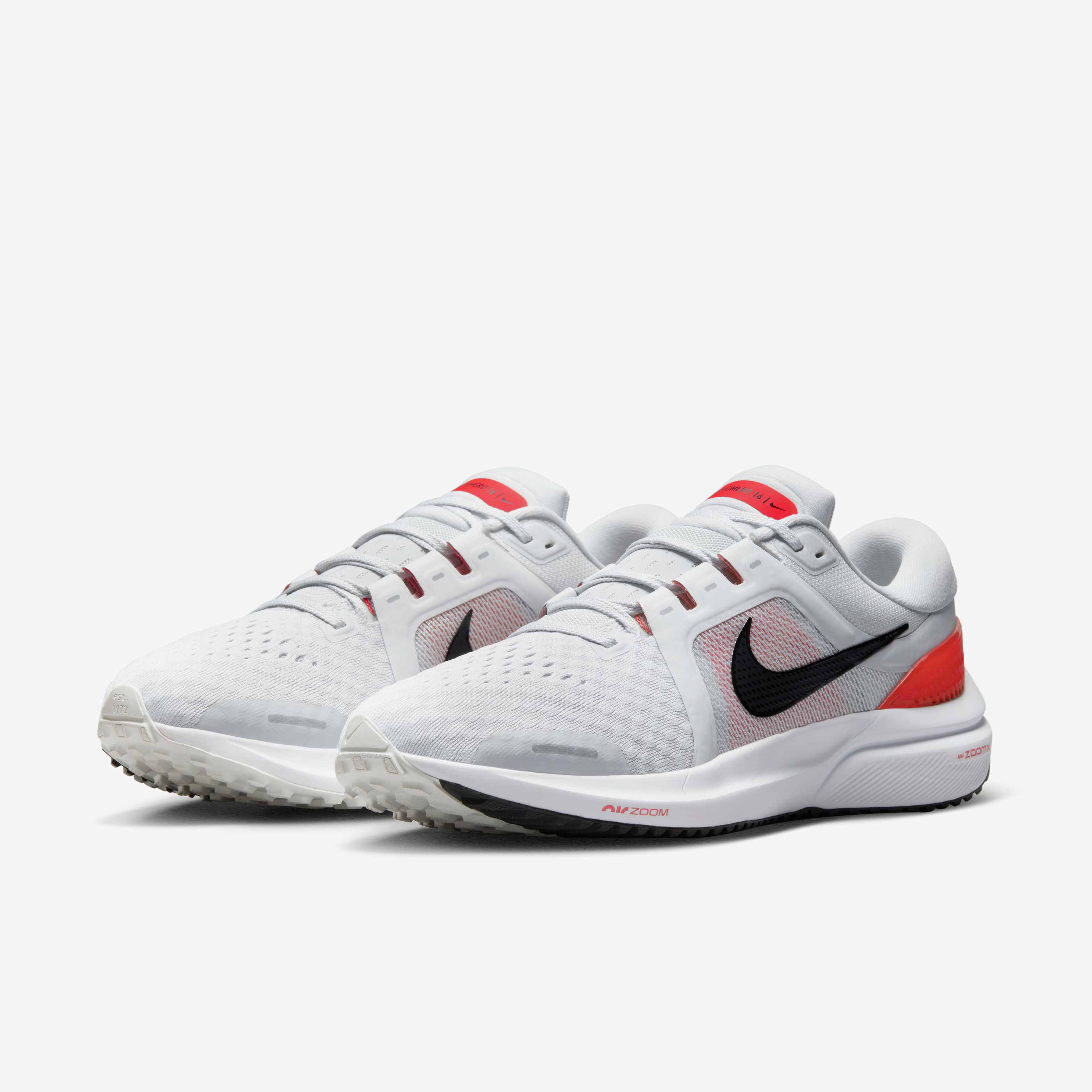 Nike Vomero 16 image number 4