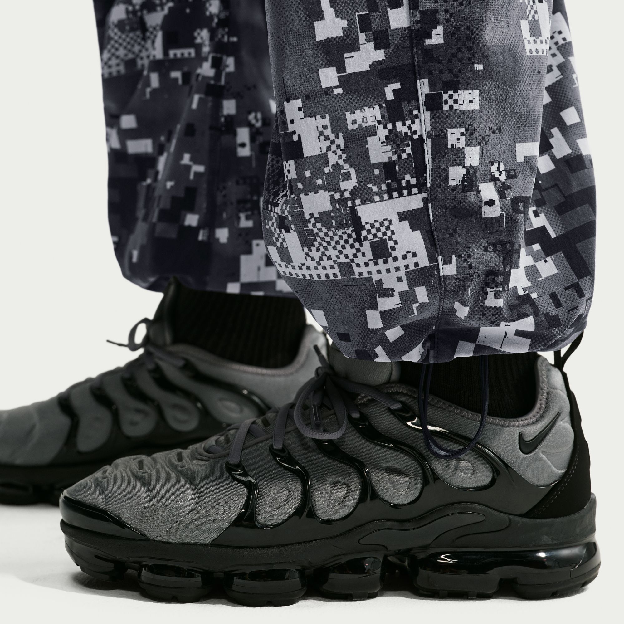 Nike Tech image number 6