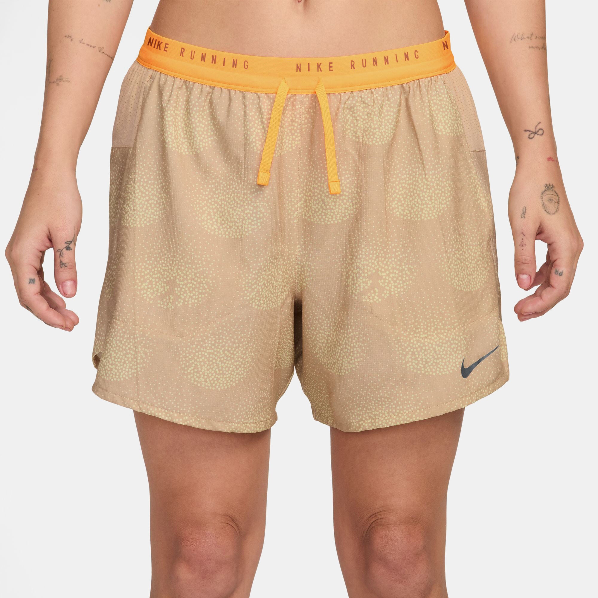 Nike Stride image number 0