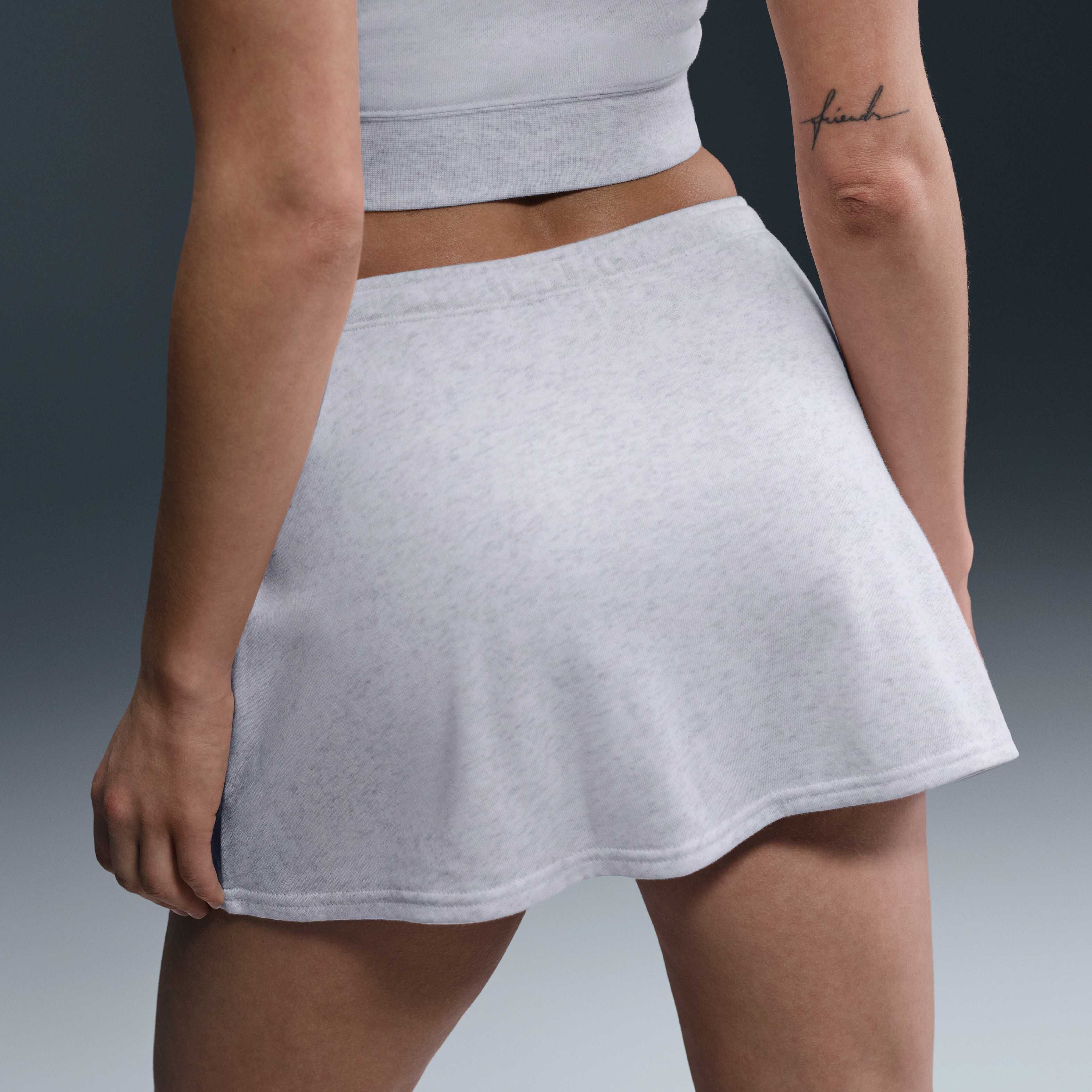 نايكي سبورتسوير تشيل تيري image number 2