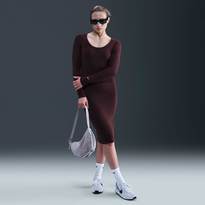 Buy Nike Sportswear Chill Knit Women's Tight Long-Sleeve Midi Mini-Rib Dress - Burgundy Crush/Sail @ Nike Qatar Buy Nike Sportswear Chill Knit Women's Tight Long-Sleeve Midi Mini-Rib Dress - Burgundy Crush/Sail @ Nike Qatar