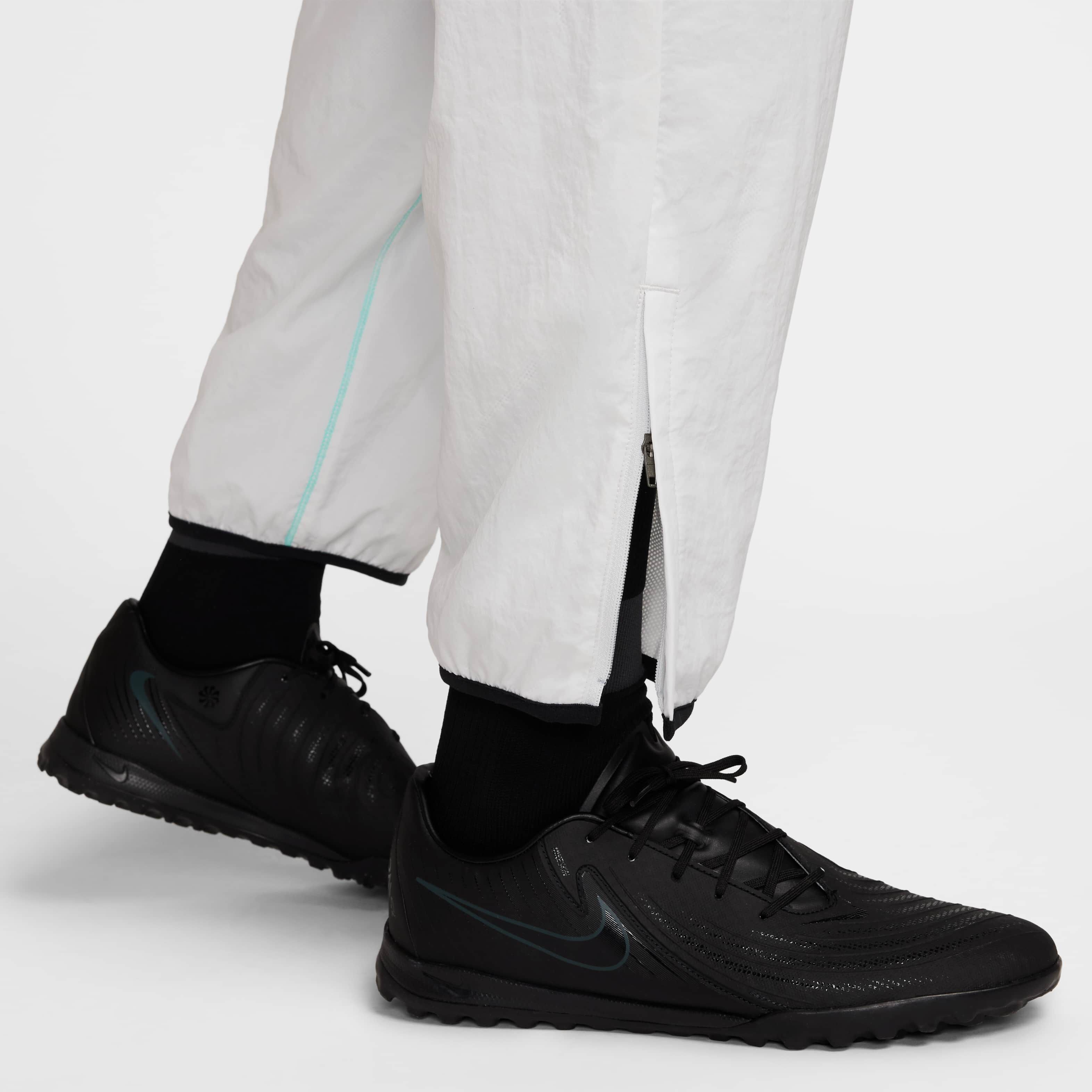 Nike Strike+ image number 4
