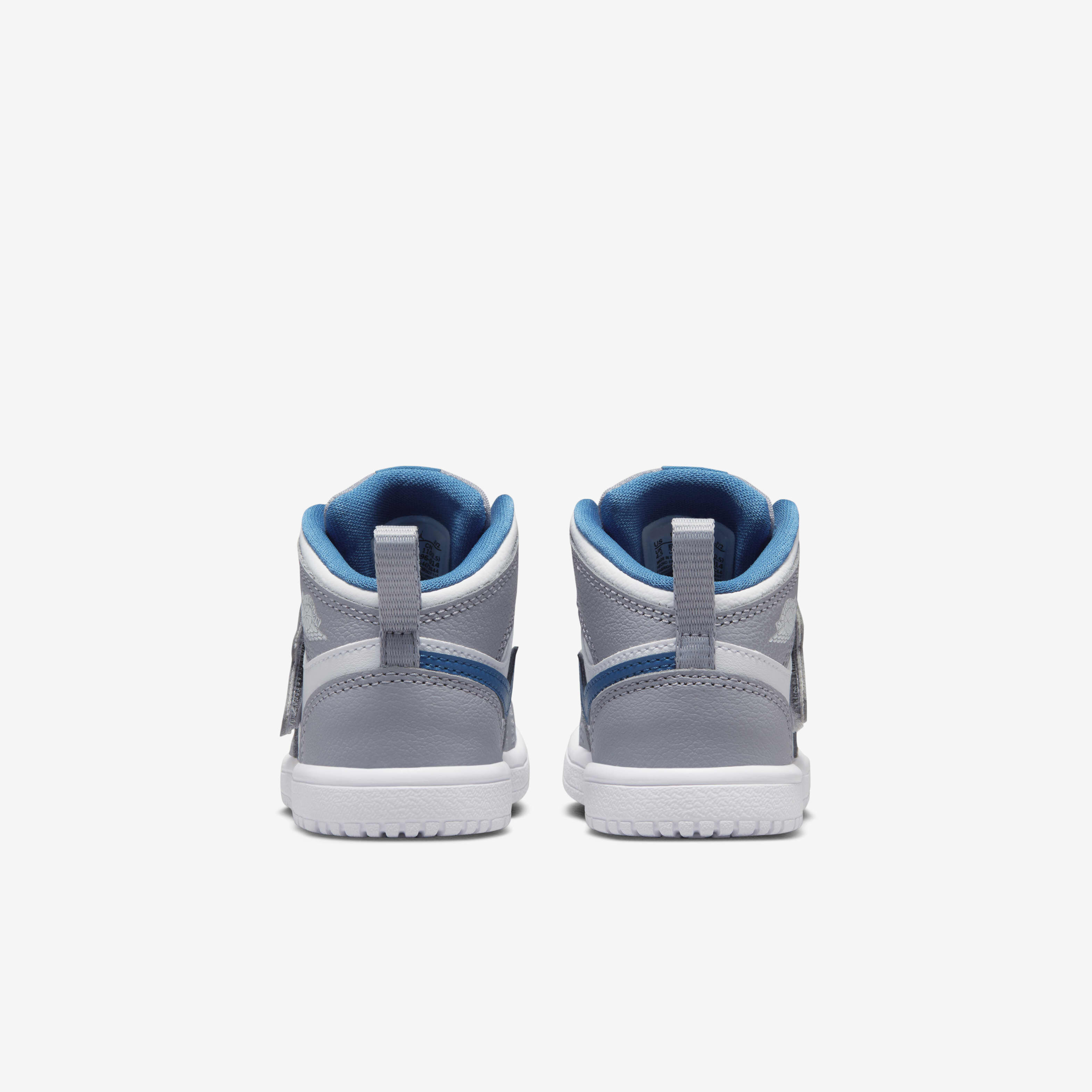 Sky Jordan 1 image number 5