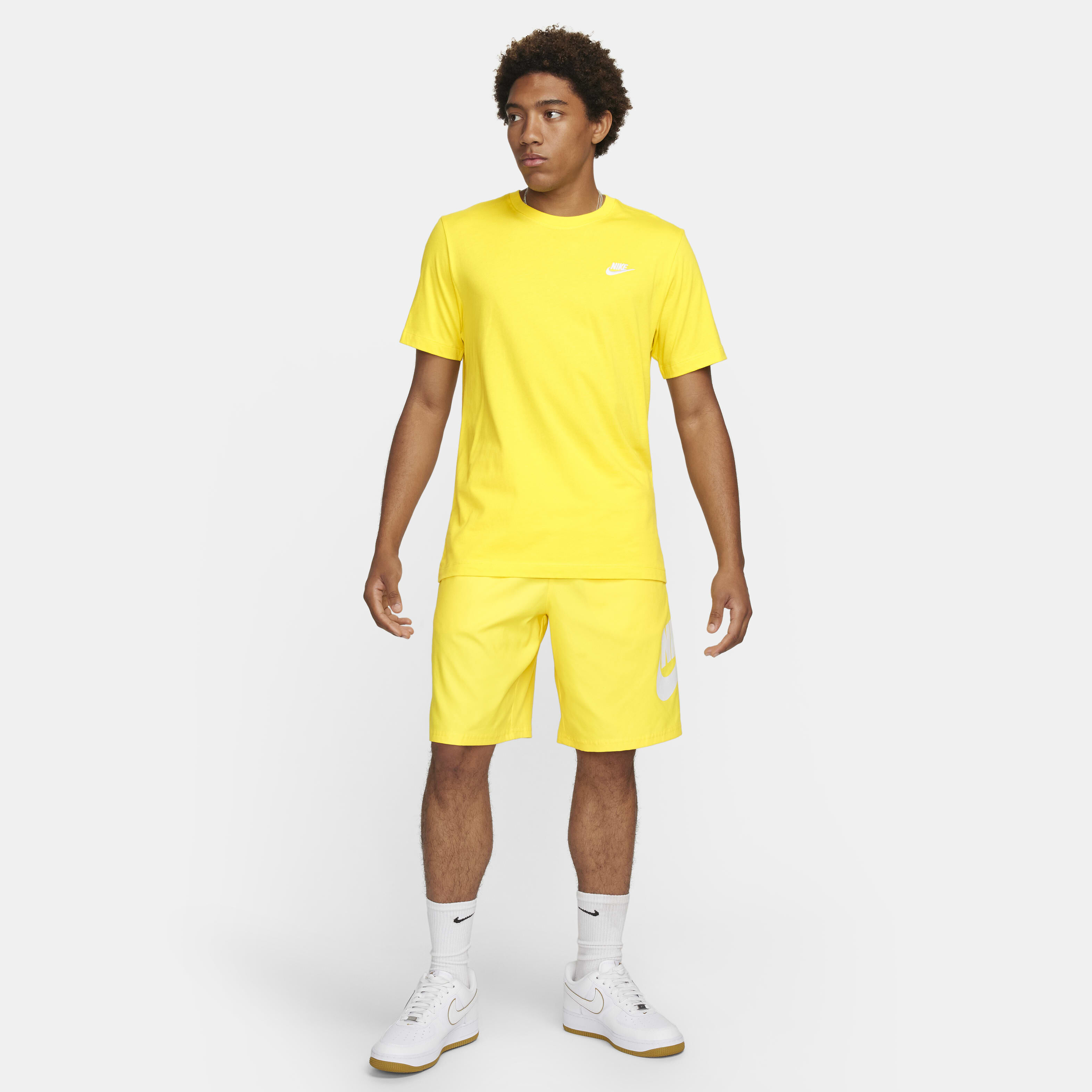 نايكي سبورتسوير كلوب image number 4