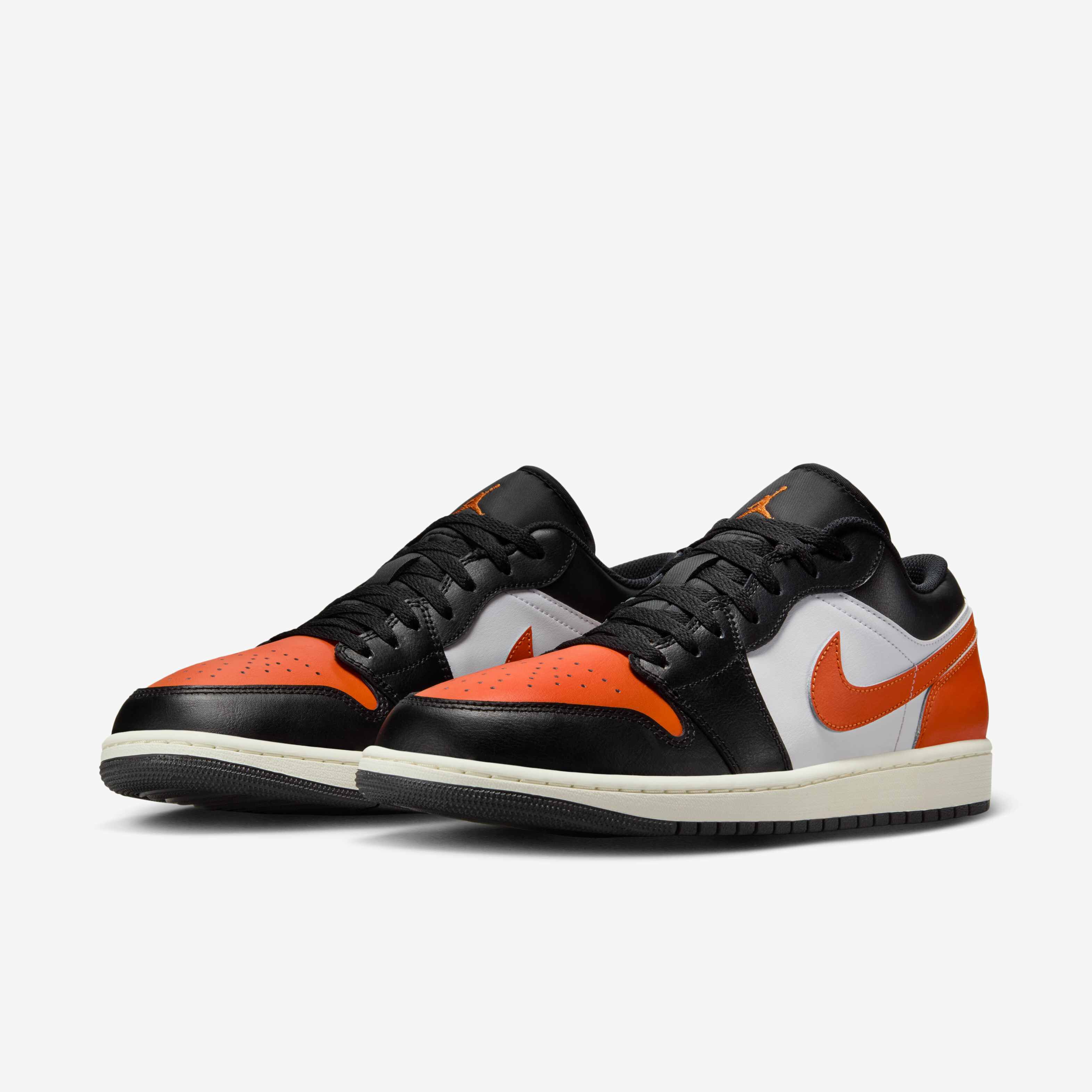 Air Jordan 1 Low image number 4