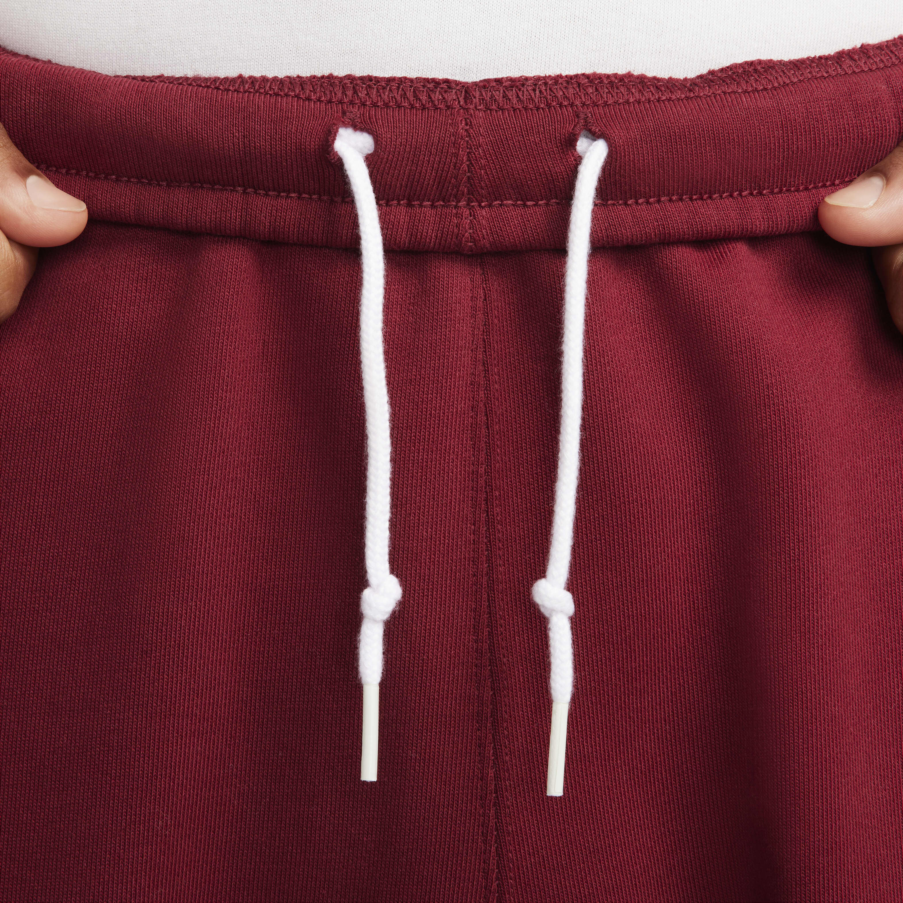 Nike Solo Swoosh image number 2