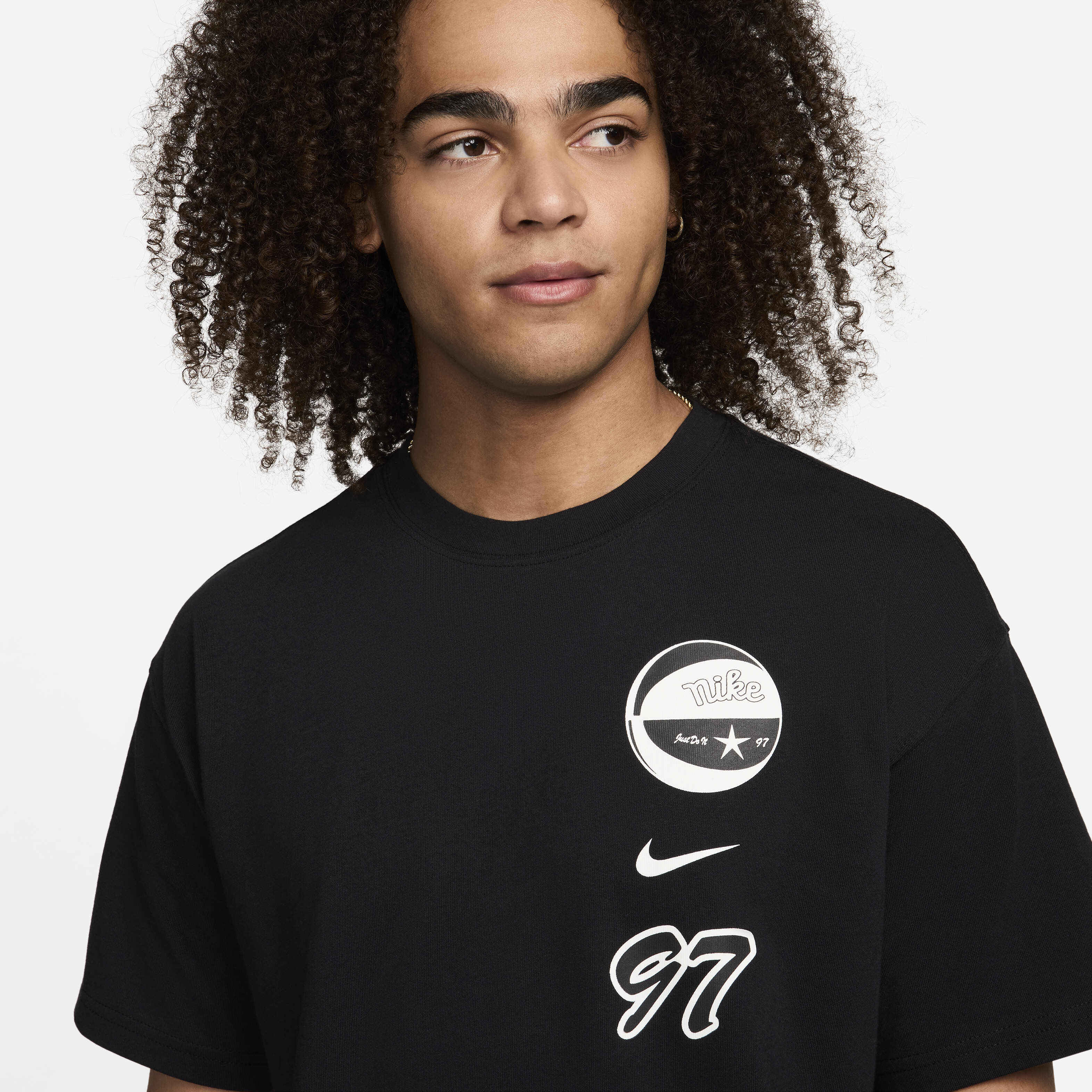 Nike image number 2