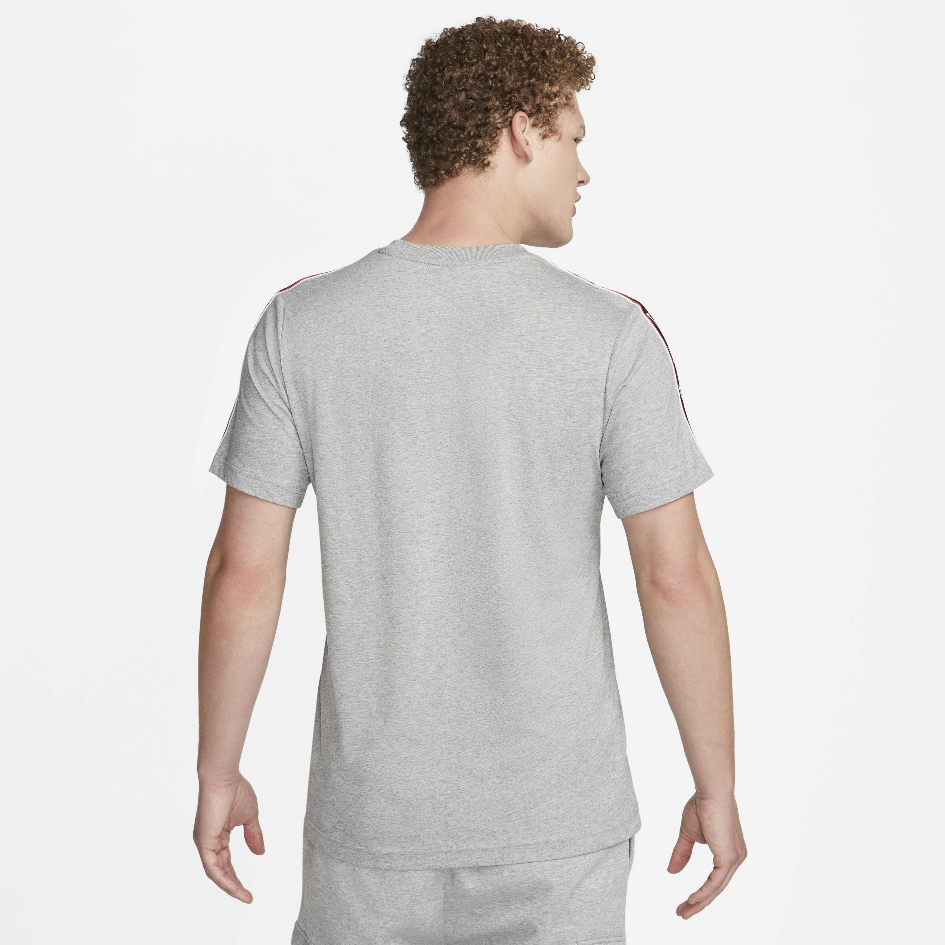 نايكي سبورتسوير ريبيت image number 1