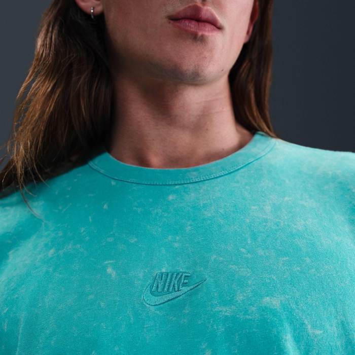 Nike Sportswear Premium Essentials image number 2 Nike Sportswear Premium Essentials image number 2