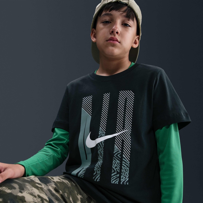 نايكي سبورتسوير image number 2 نايكي سبورتسوير image number 2