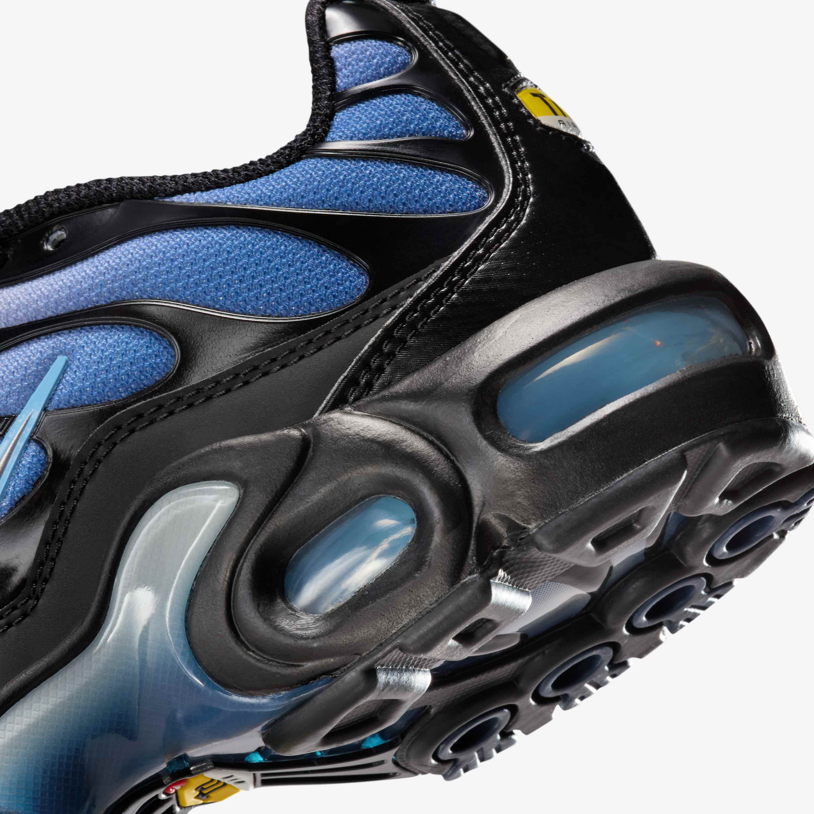 Nike Air Max Plus image number 7