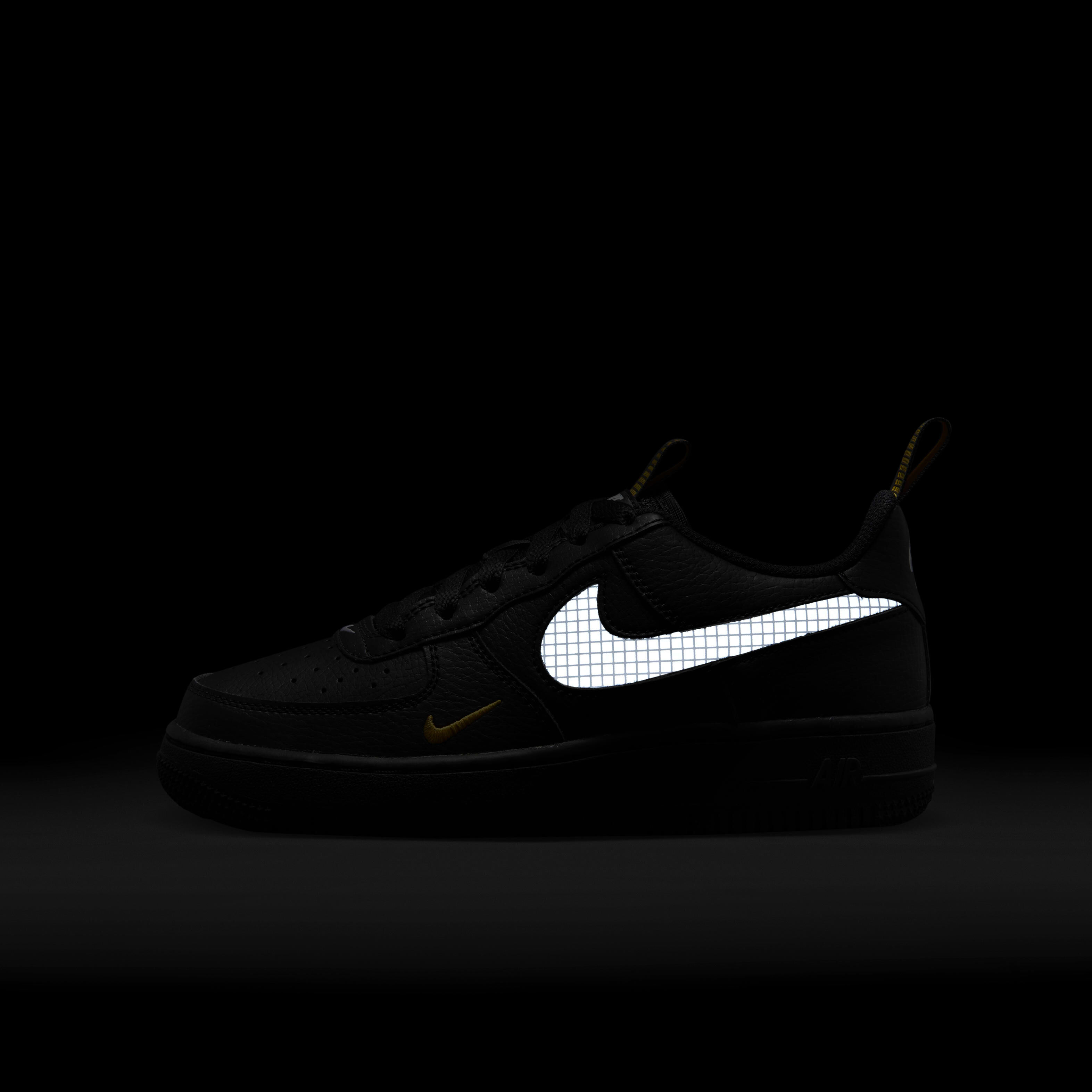 靴 Nike GS Air Force 1 Low LV8 Black 25 靴 Nike GS Air Force 1 Low LV8 Black 25 Nike Air Force 1 LV8 3 (