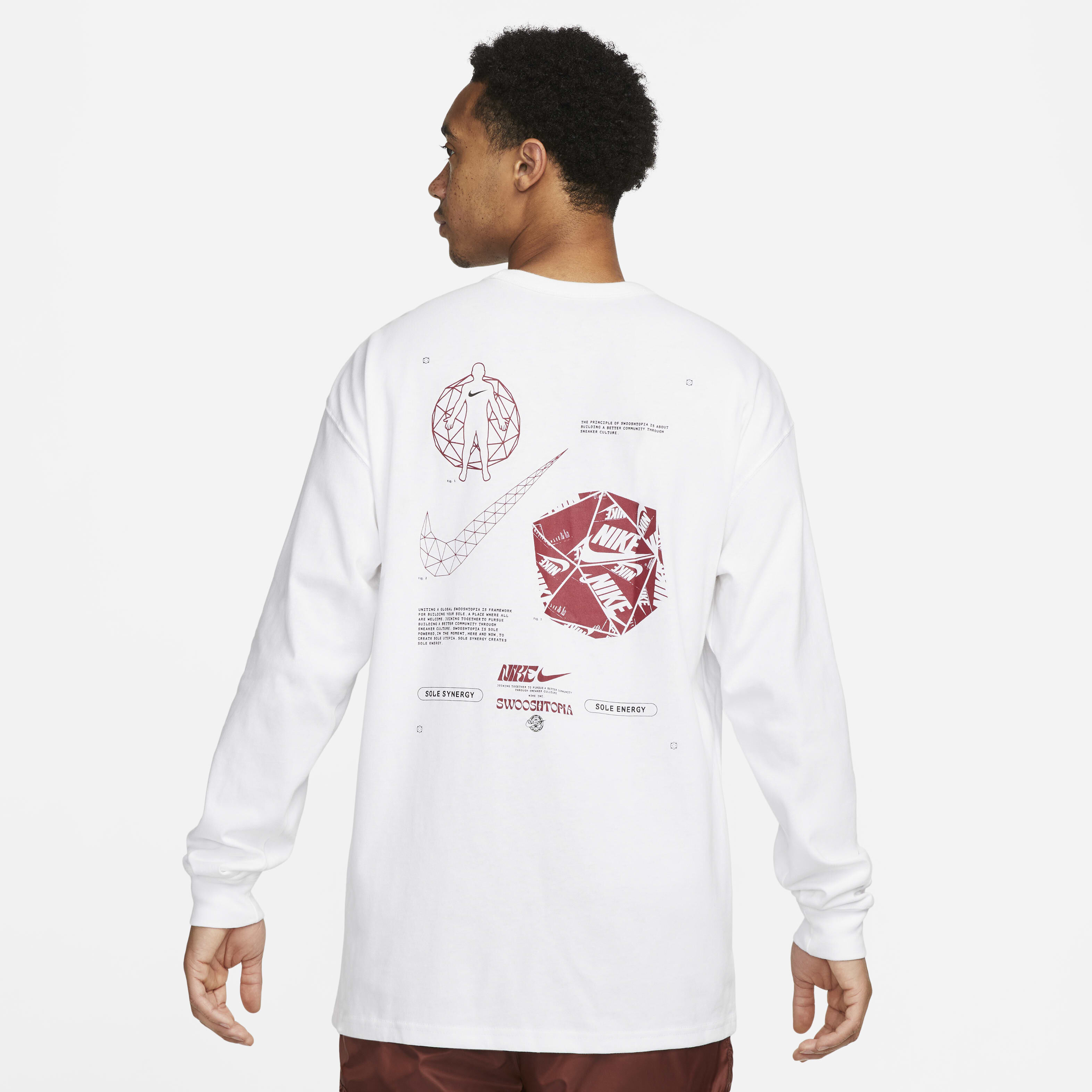 نايكي سبورتسوير image number 1