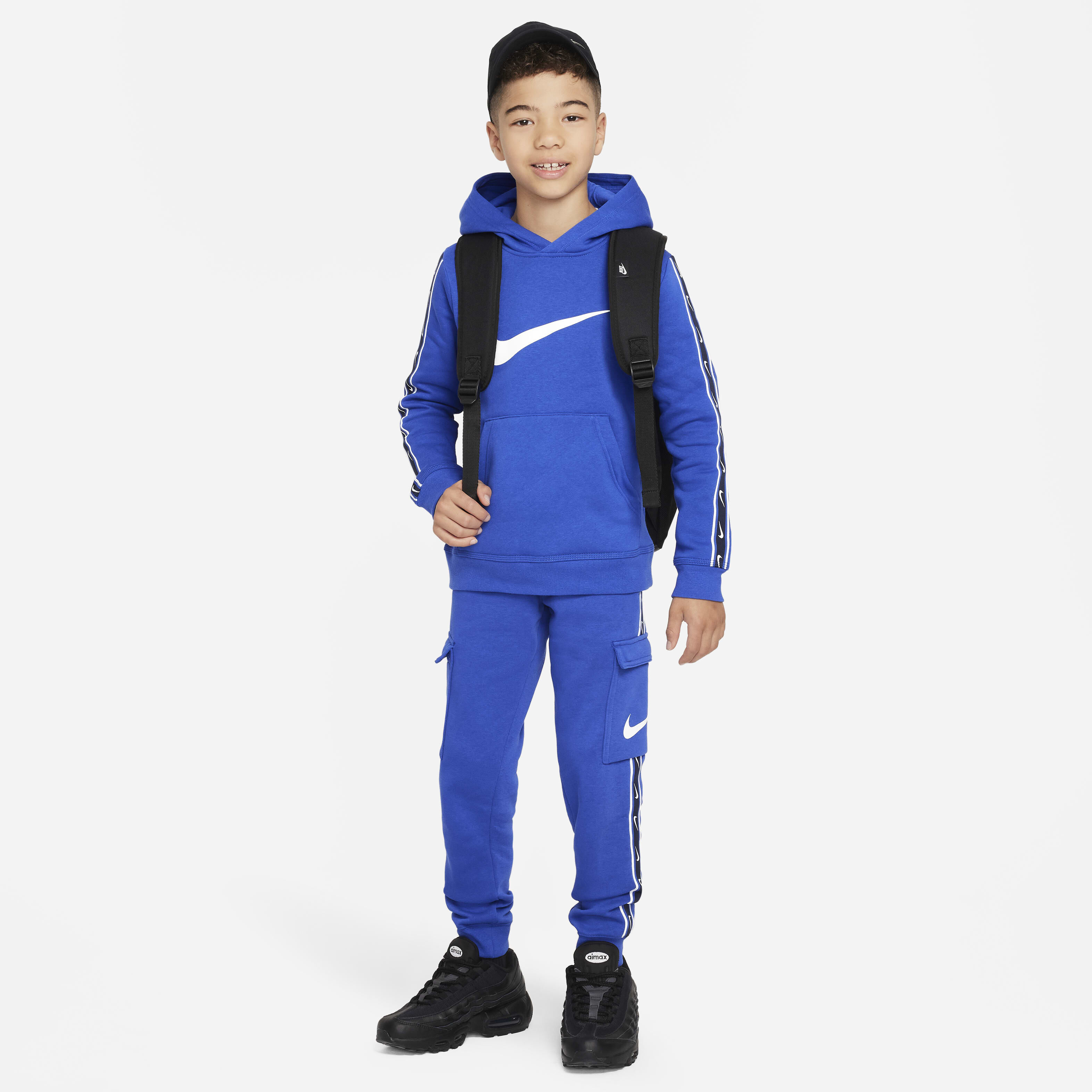 Nike Sportswear Repeat image number 5