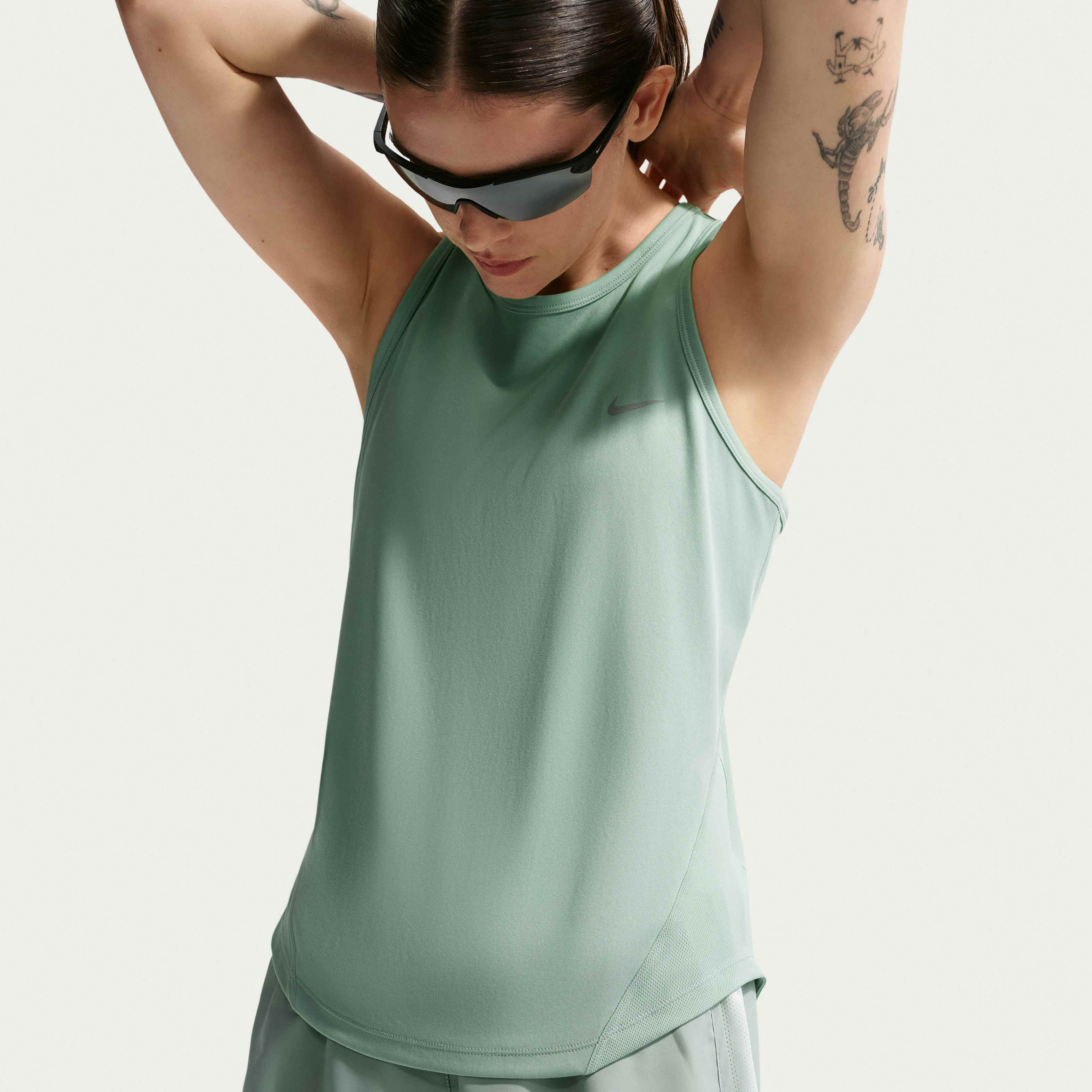 Nike Tempo image number 3