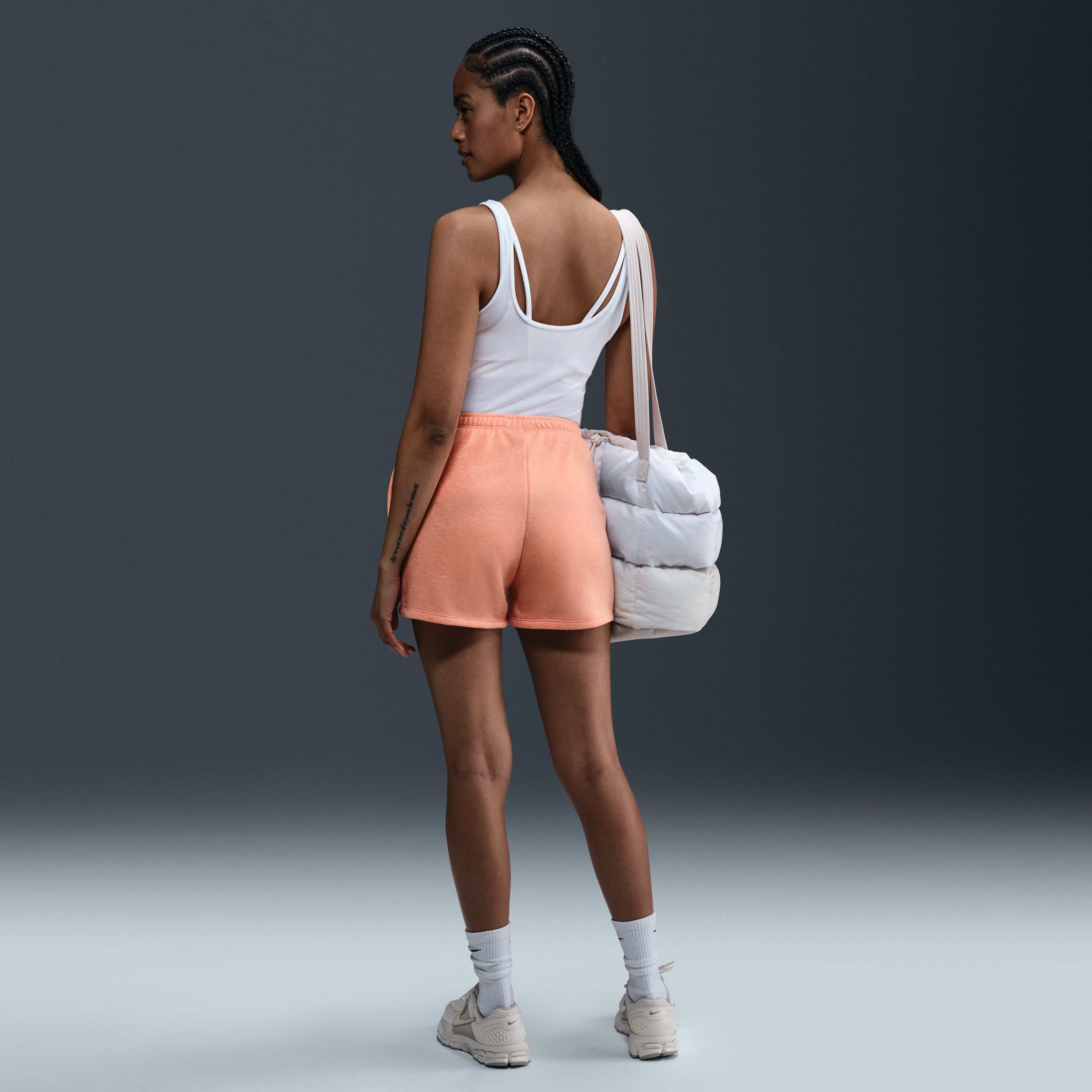 نايكي سبورتسوير تشيل تيري image number 3