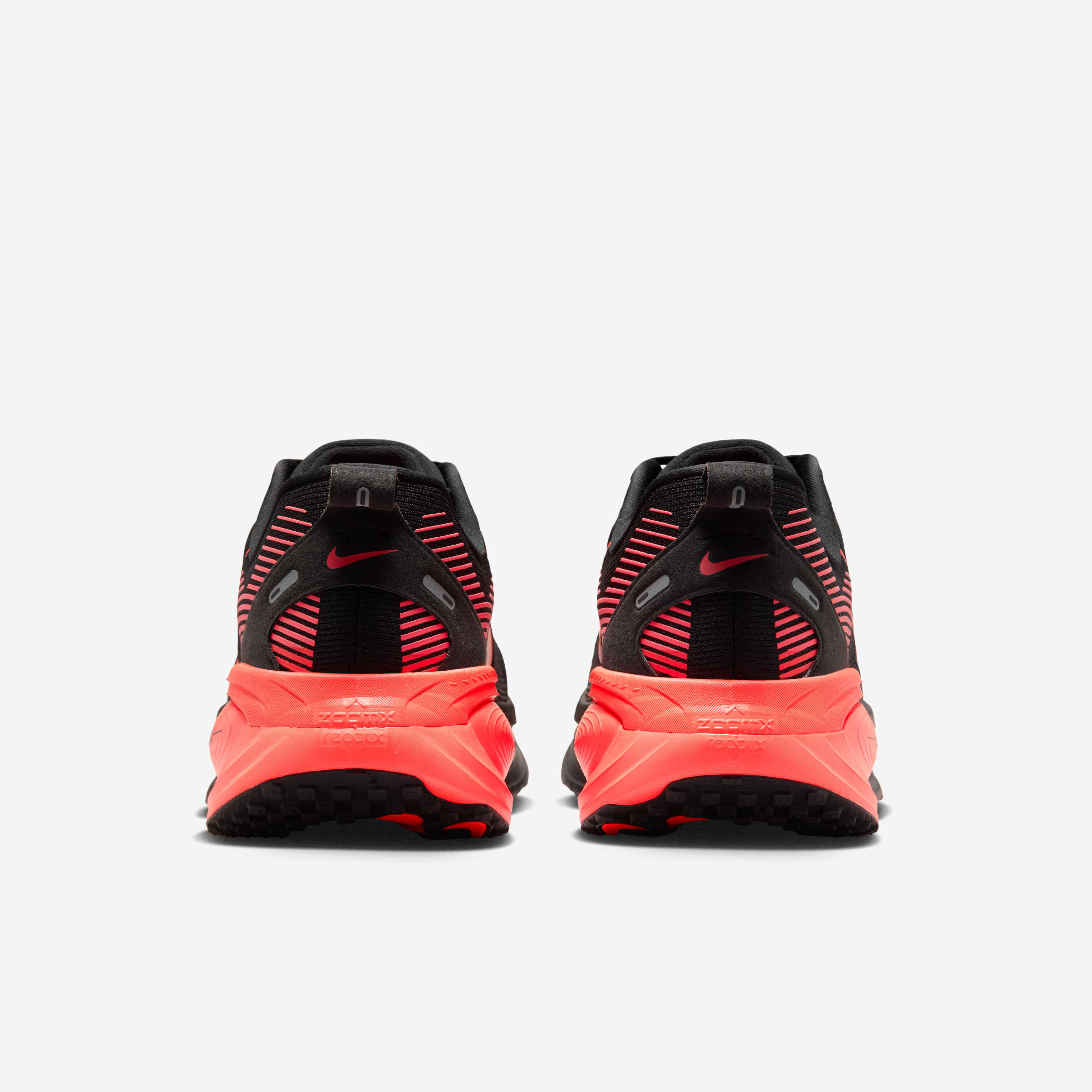 Nike Vomero 18 image number 5