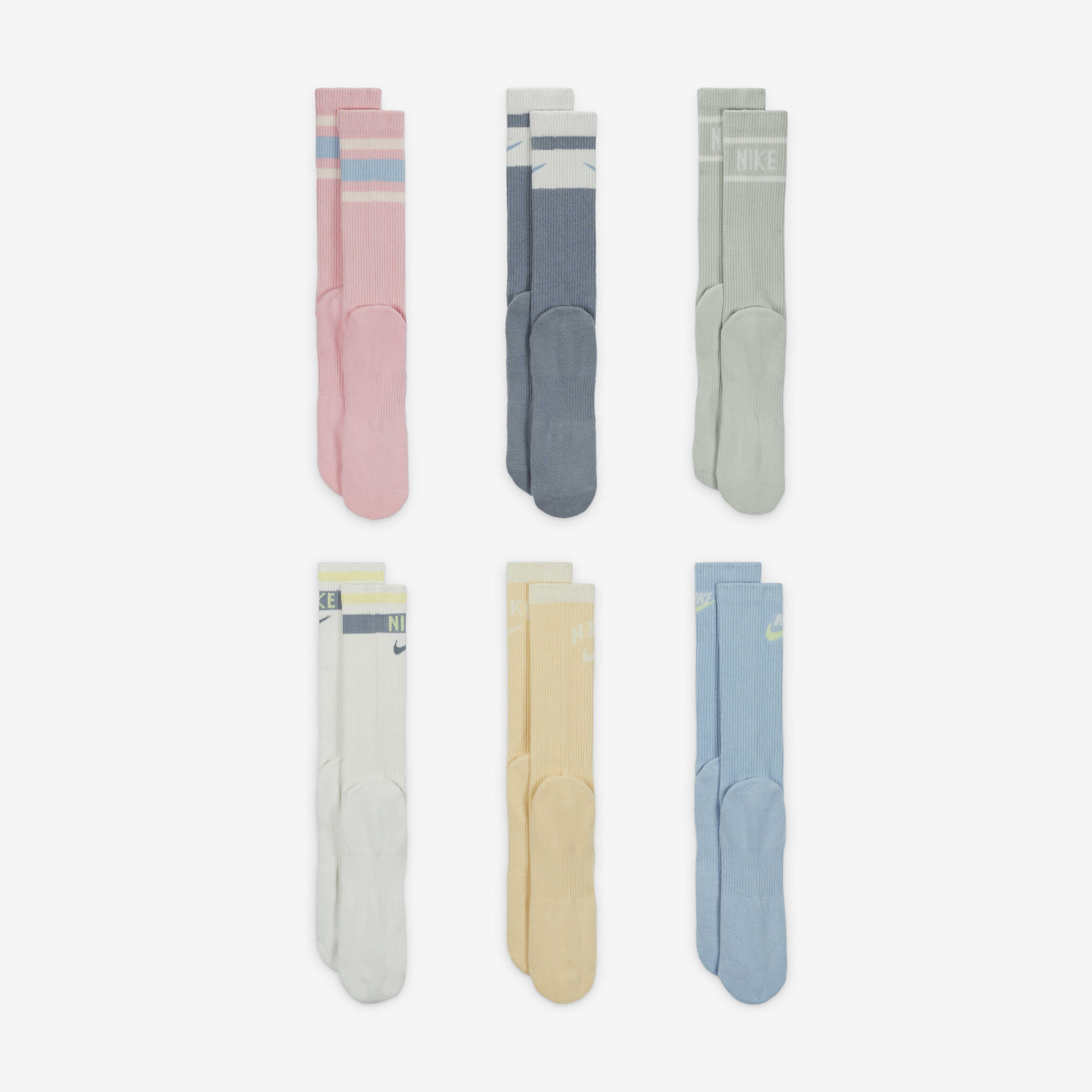 نايكي افريداي بلس image number 2