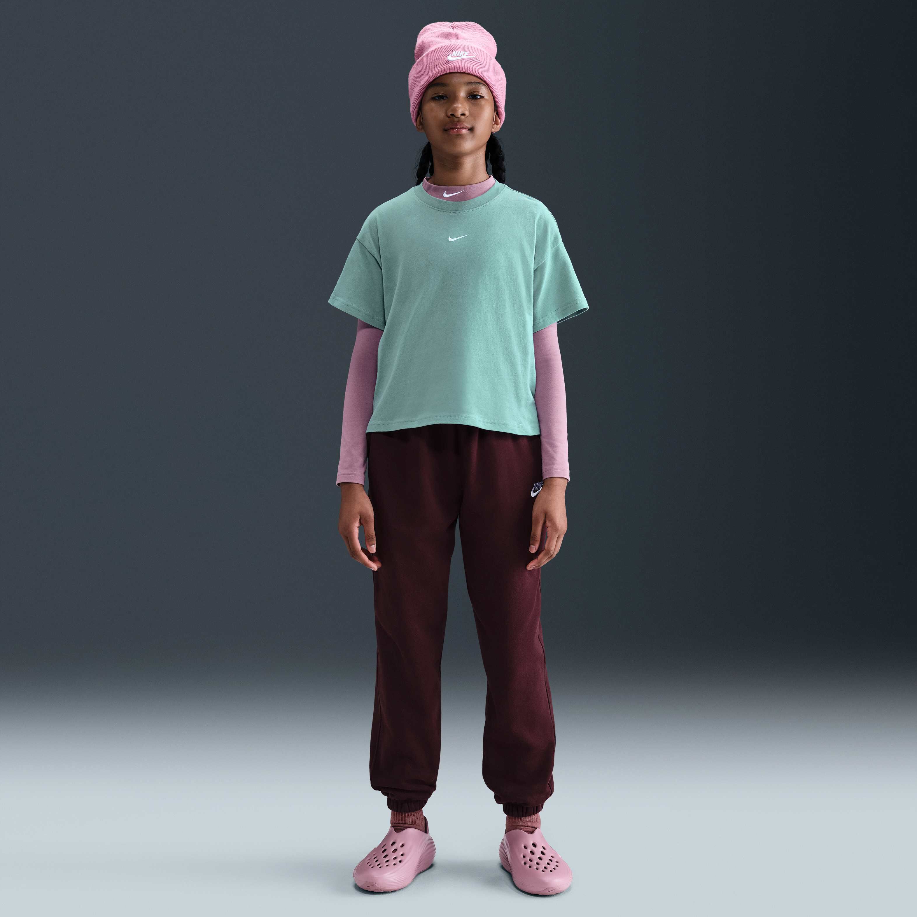 Nike Sportswear Essential image number 3