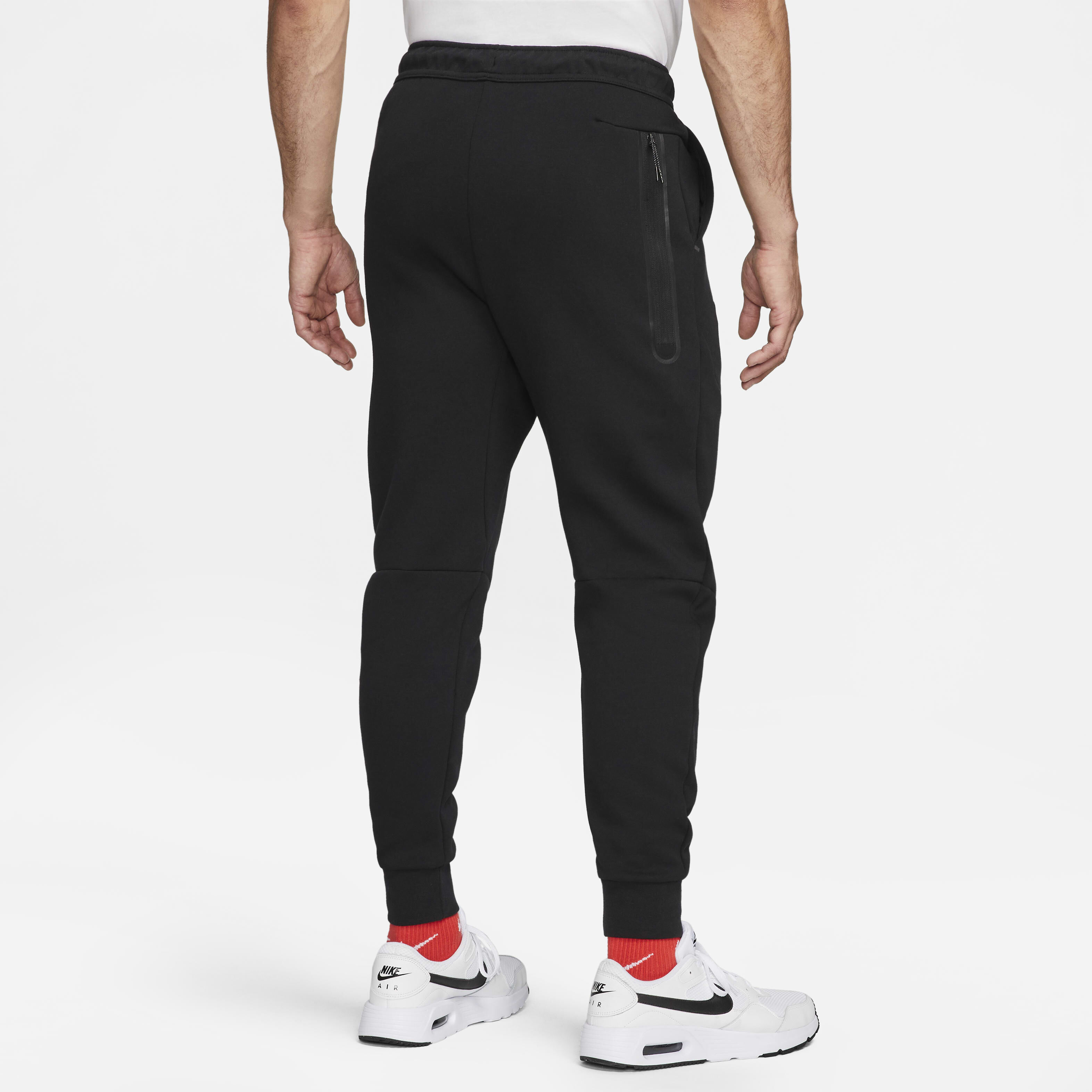 Liverpool F.C. Away Tech Fleece image number 1