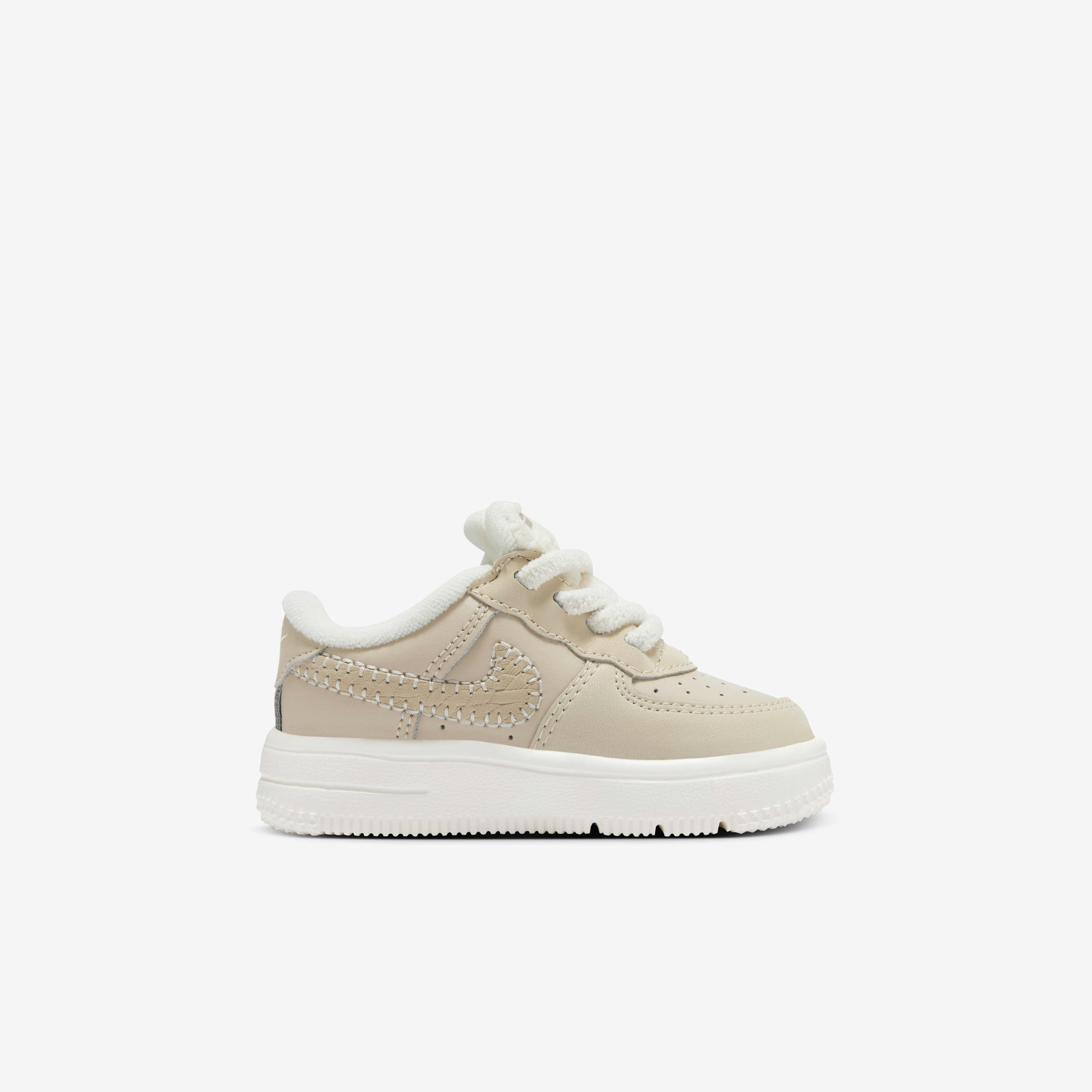 Nike Force 1 Low SE EasyOn image number 2