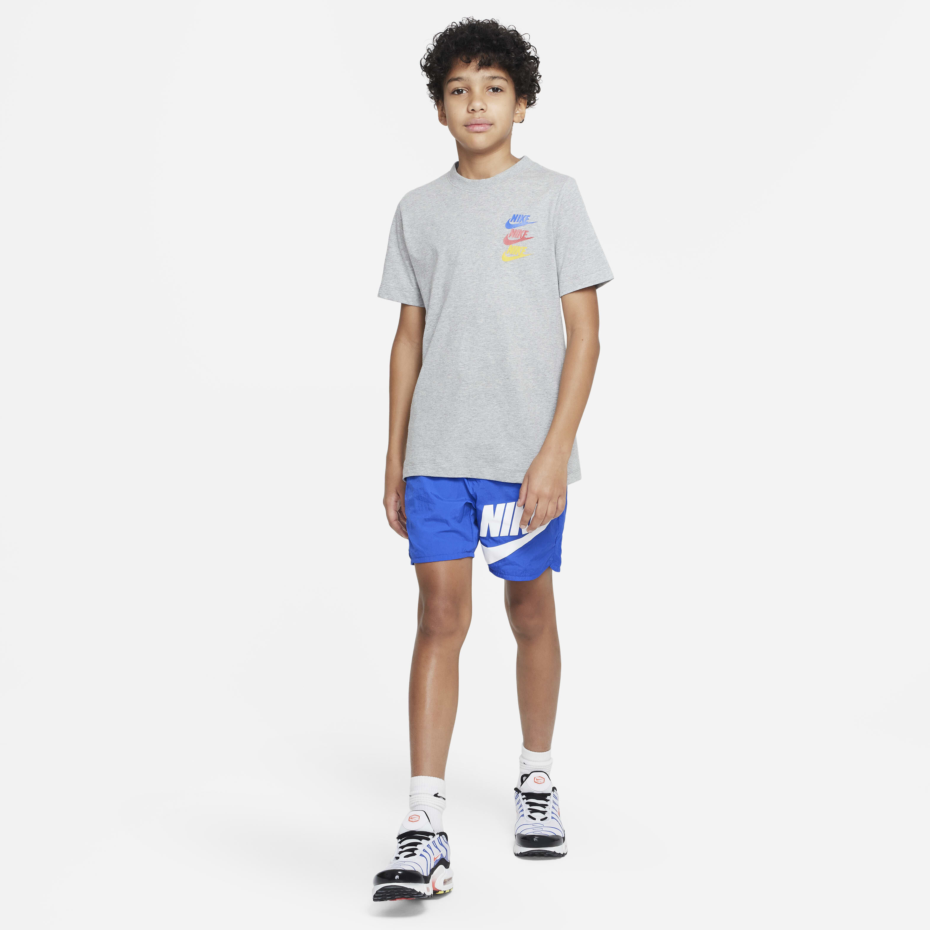 نايكي سبورتسوير ستاندرد ايشيو image number 4