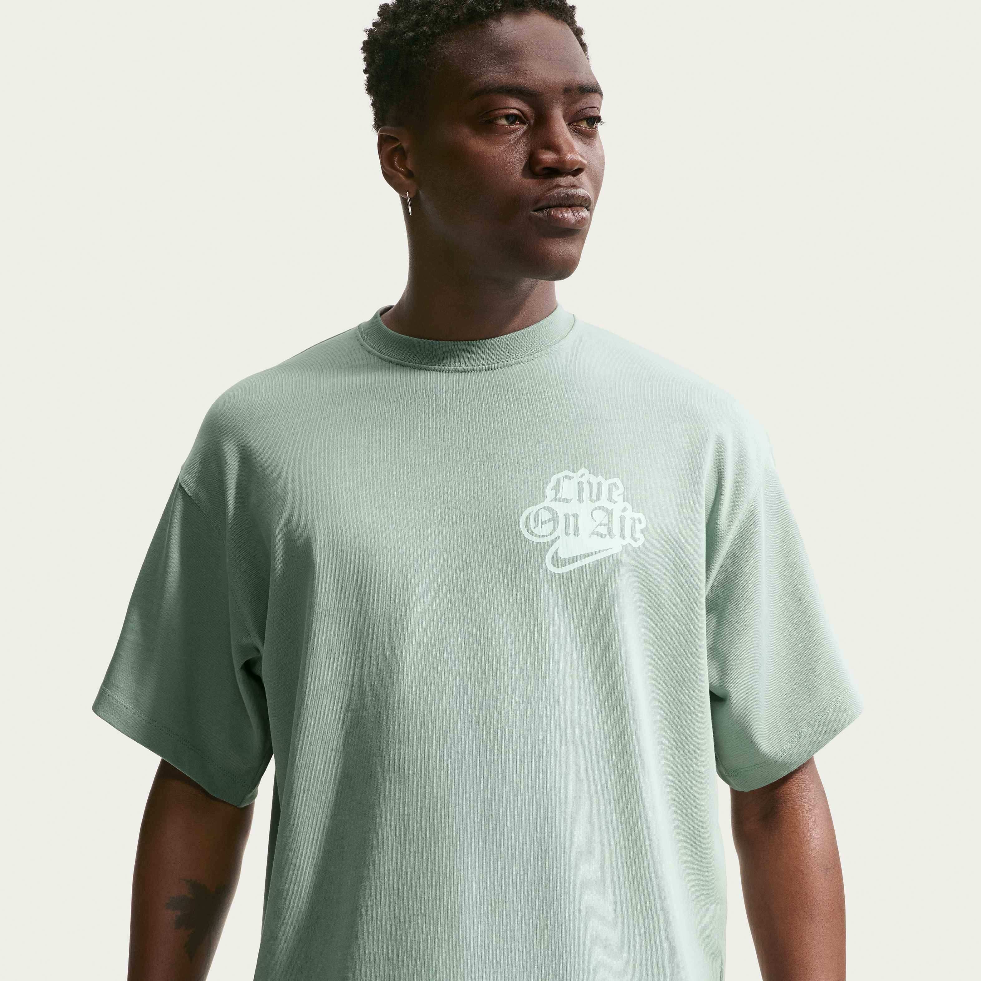 Nike Solo Swoosh image number 0