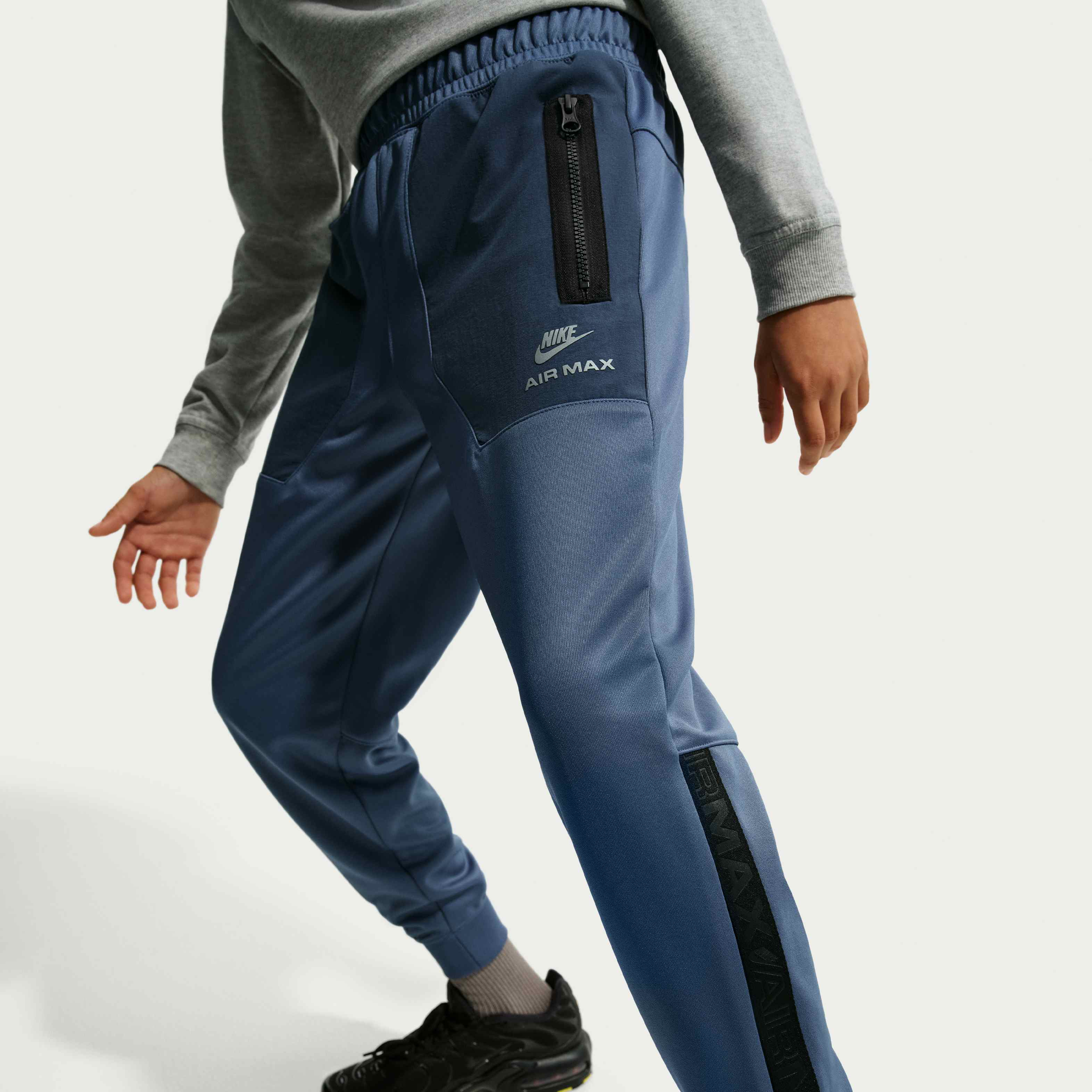 نايكي سبورتسوير image number 1