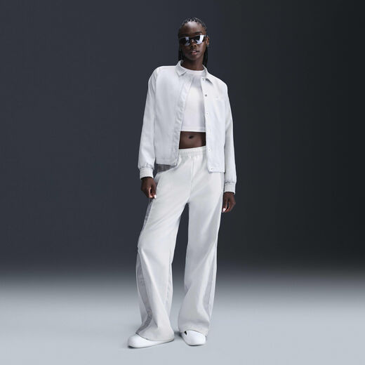 نايكي سبورتسوير