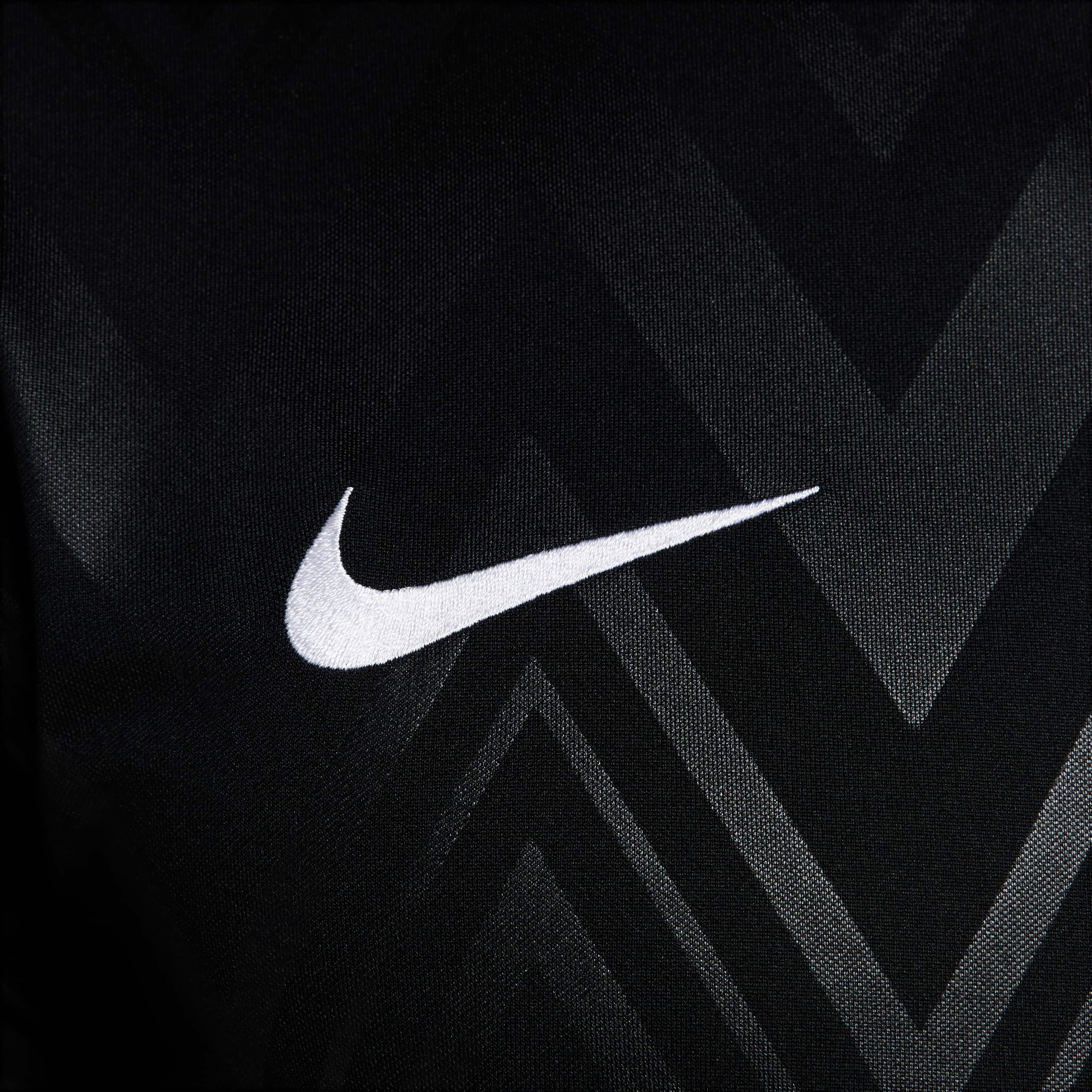 Nike Challenge V image number 3
