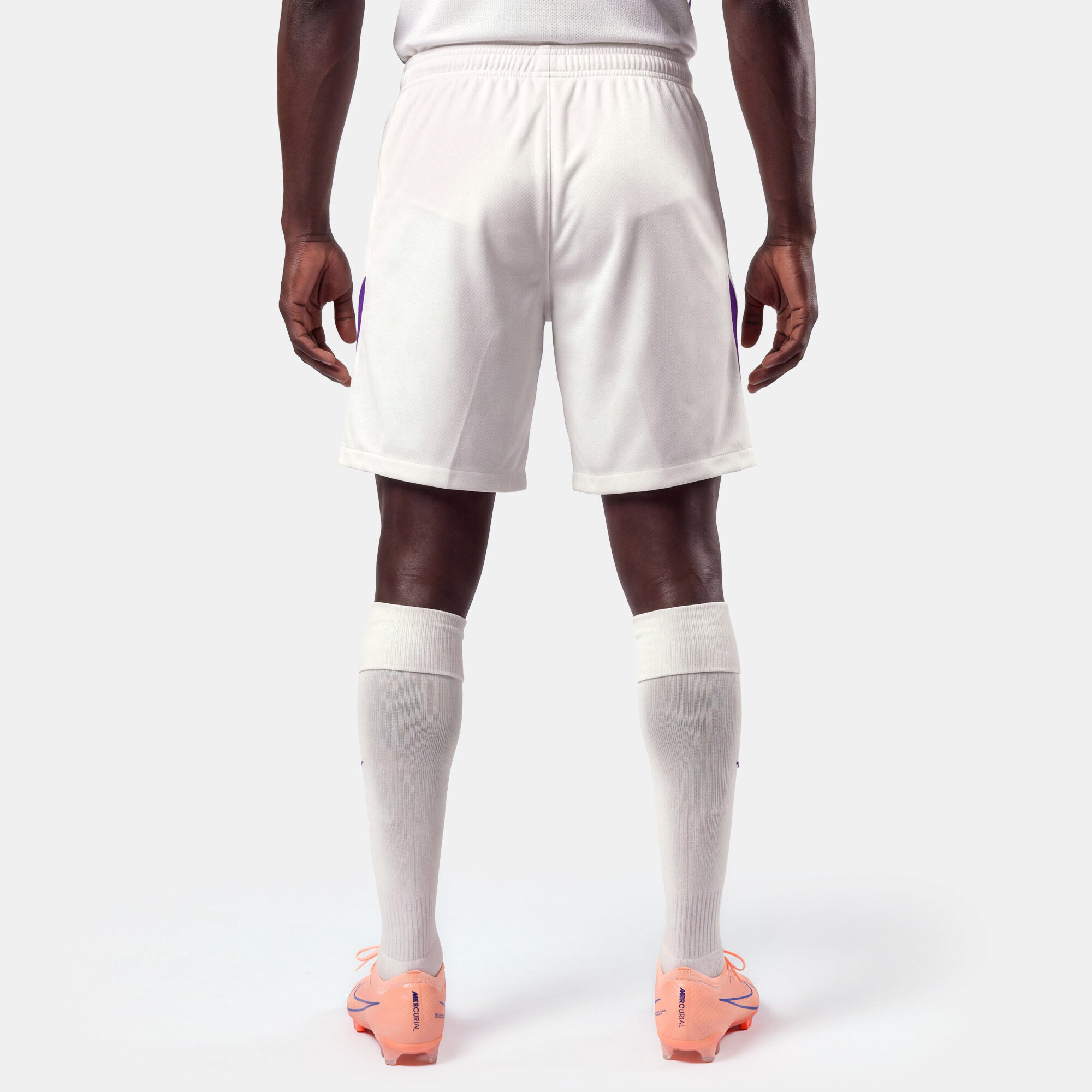 Al Ain FC 2026/27 Stadium Away image number 1