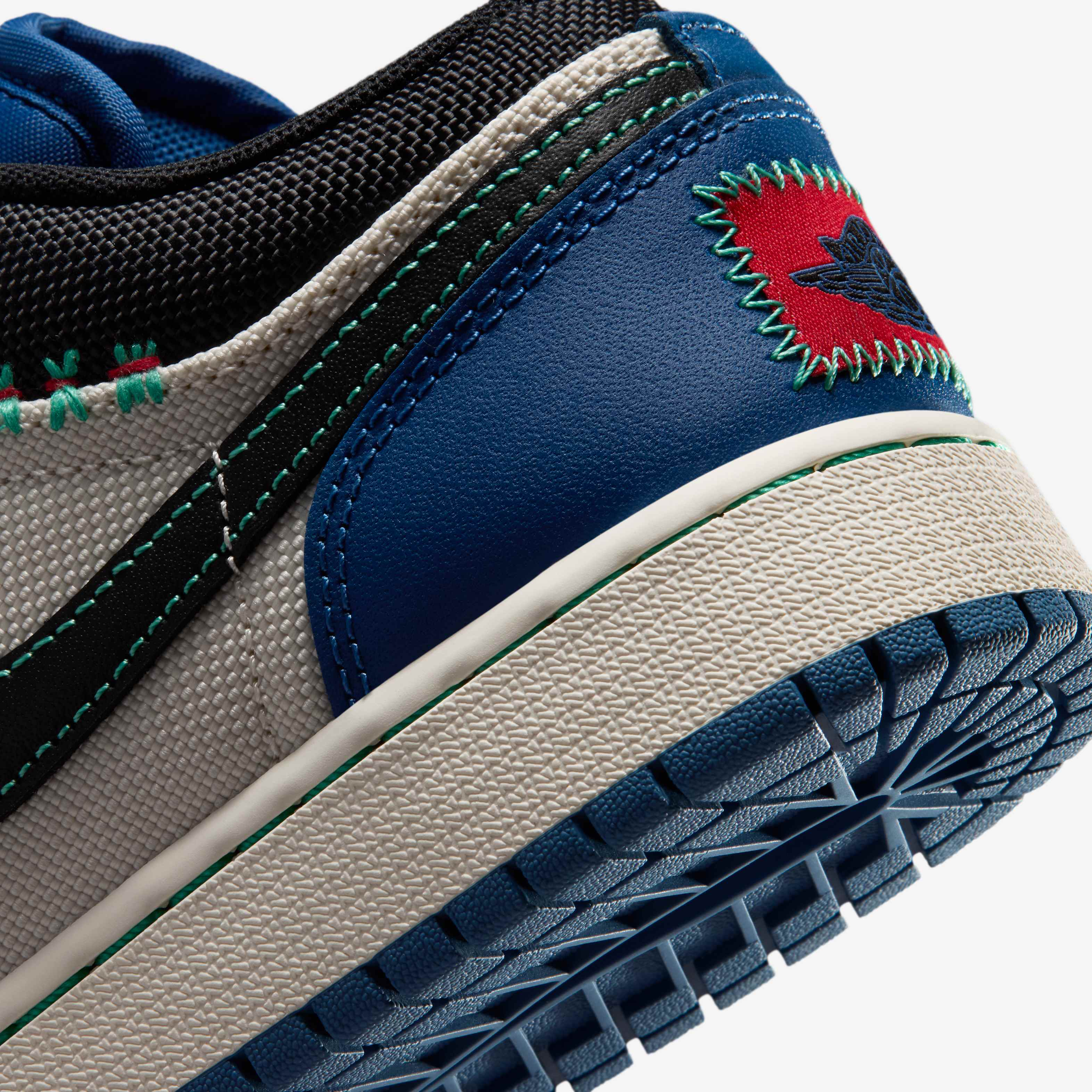 Air Jordan 1 Low SE image number 7
