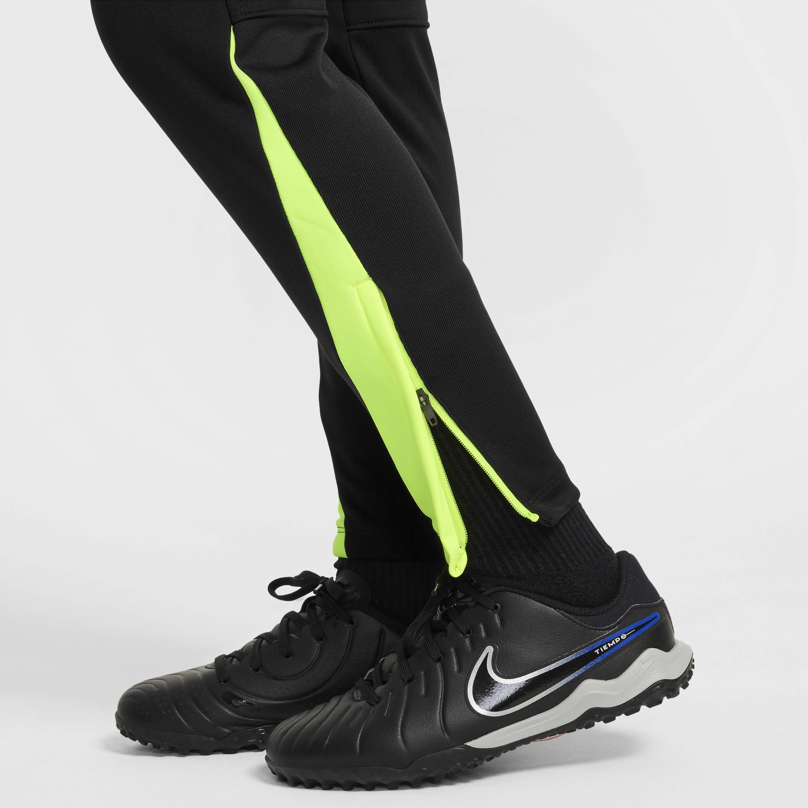 Nike Therma-FIT Academy image number 4