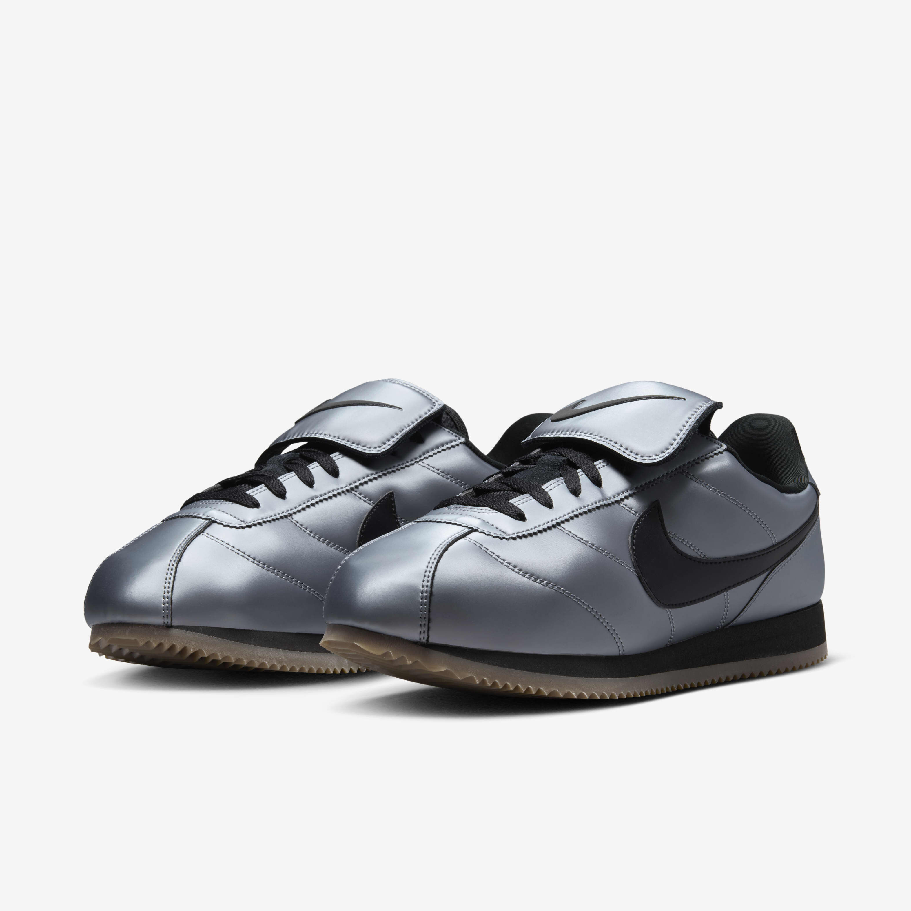 Buy Nike Cortez SE Men s Shoes Nike Qatar Official