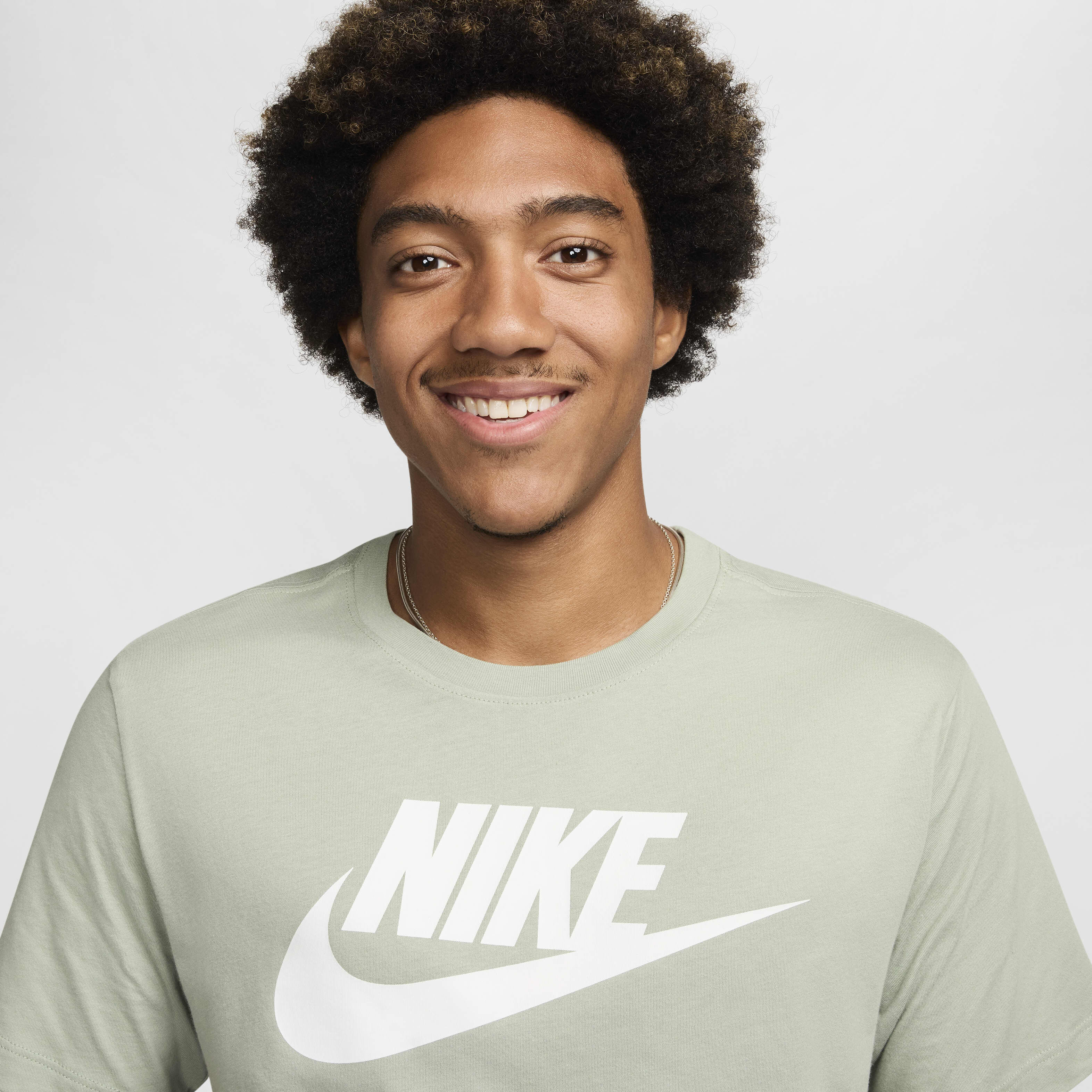 نايكي سبورتسوير image number 2