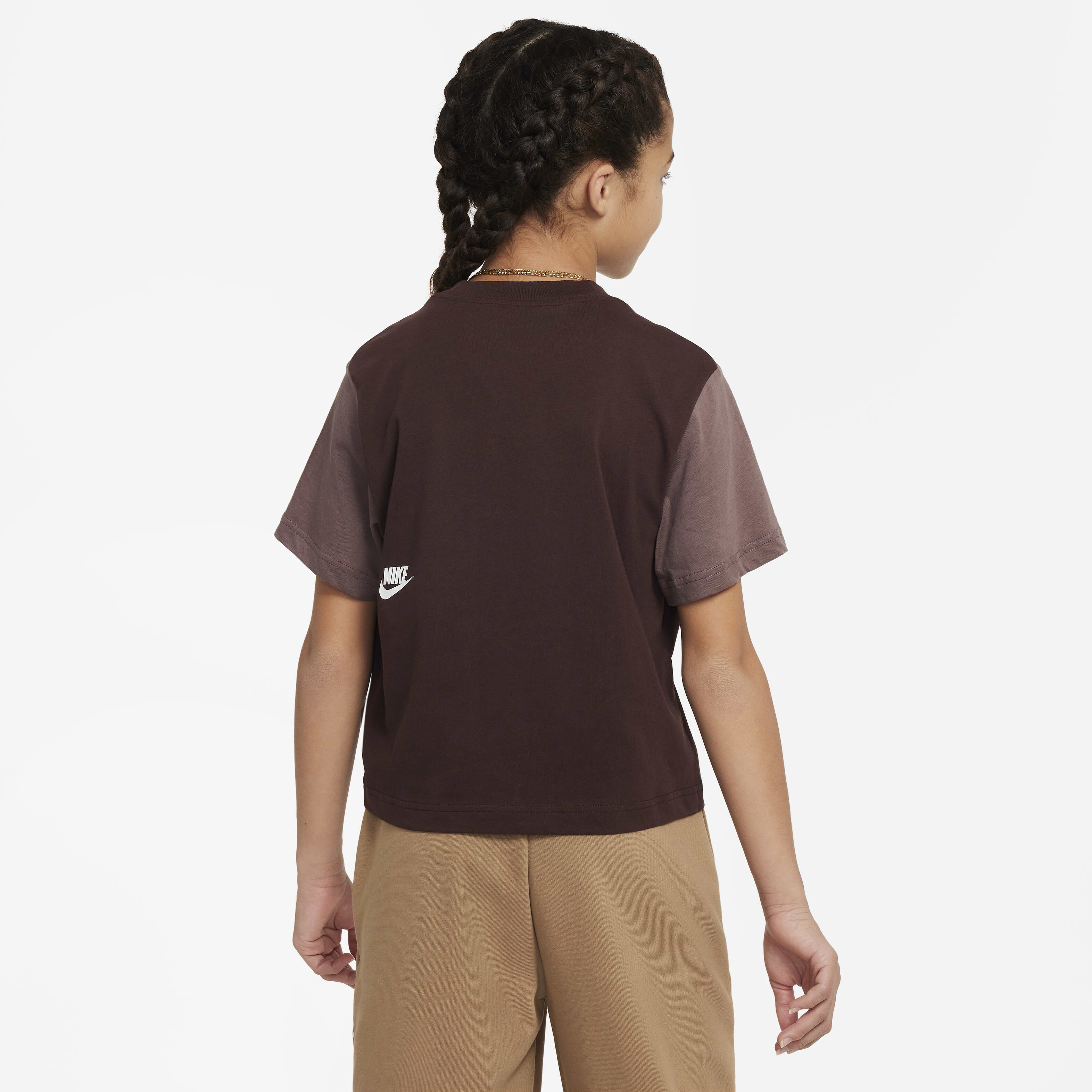 Nike Sportswear Essential image number 1