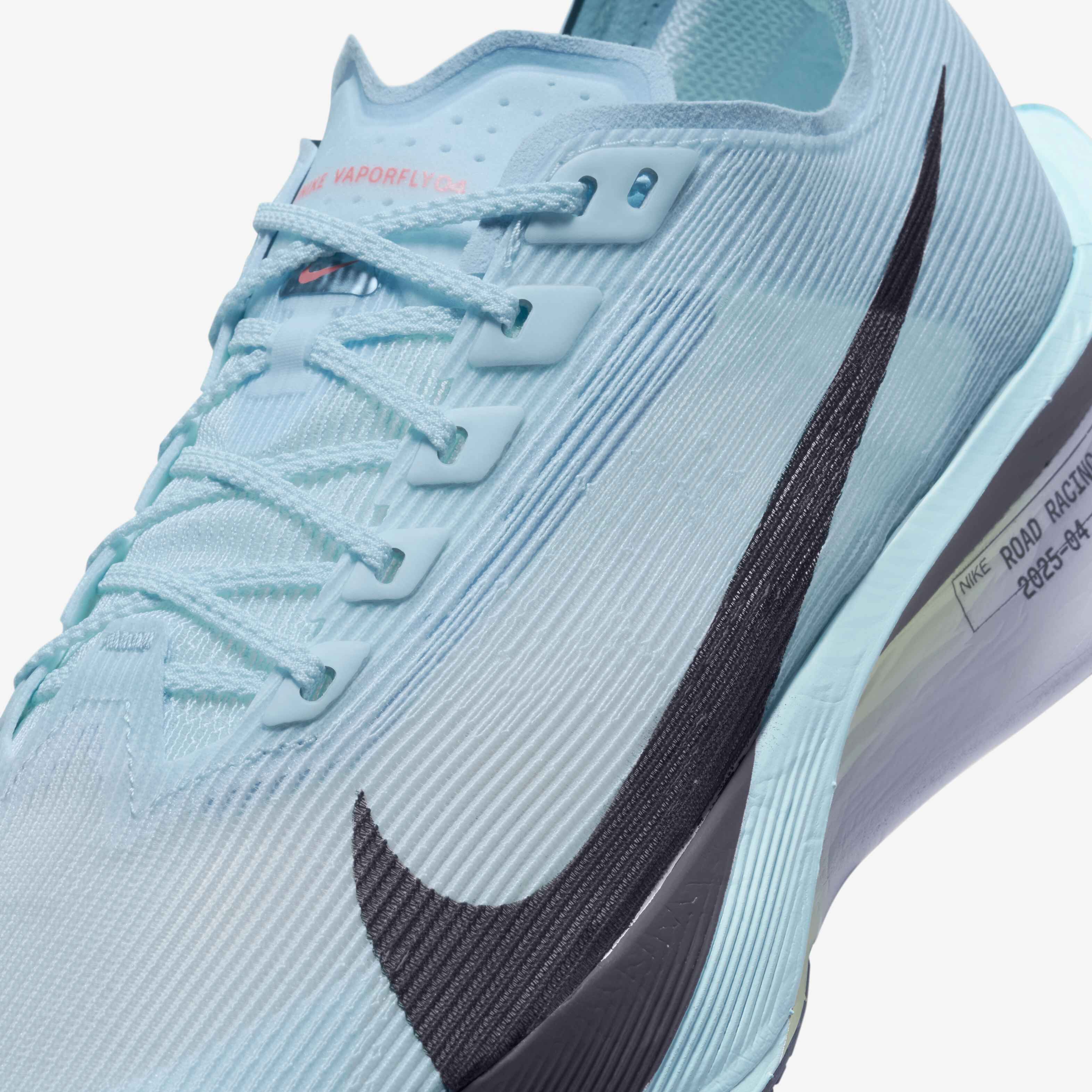 Nike Vaporfly 4 image number 6