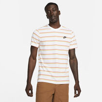 Nike Sportswear Club