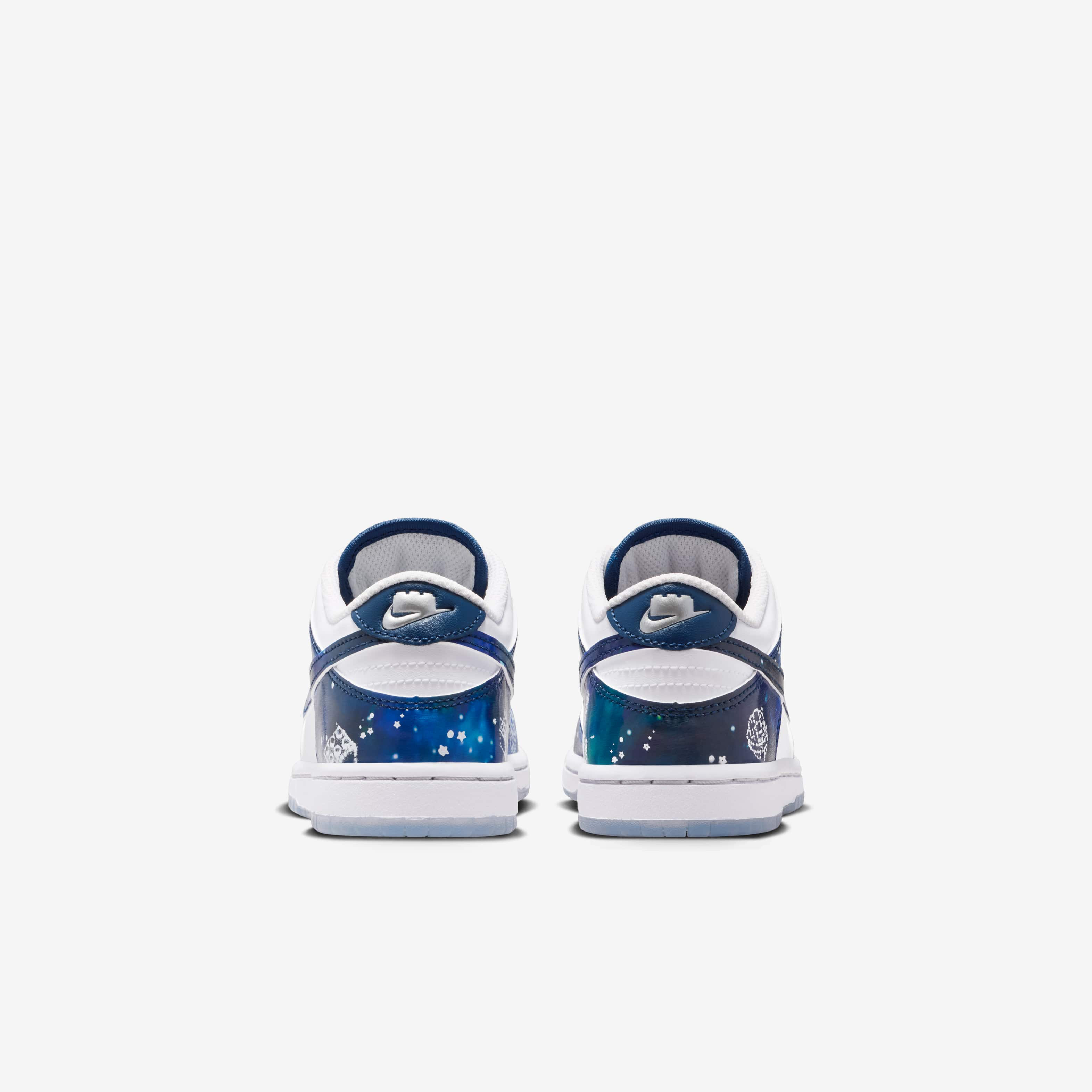 Nike Dunk Low x LEGO&reg; Collection image number 5