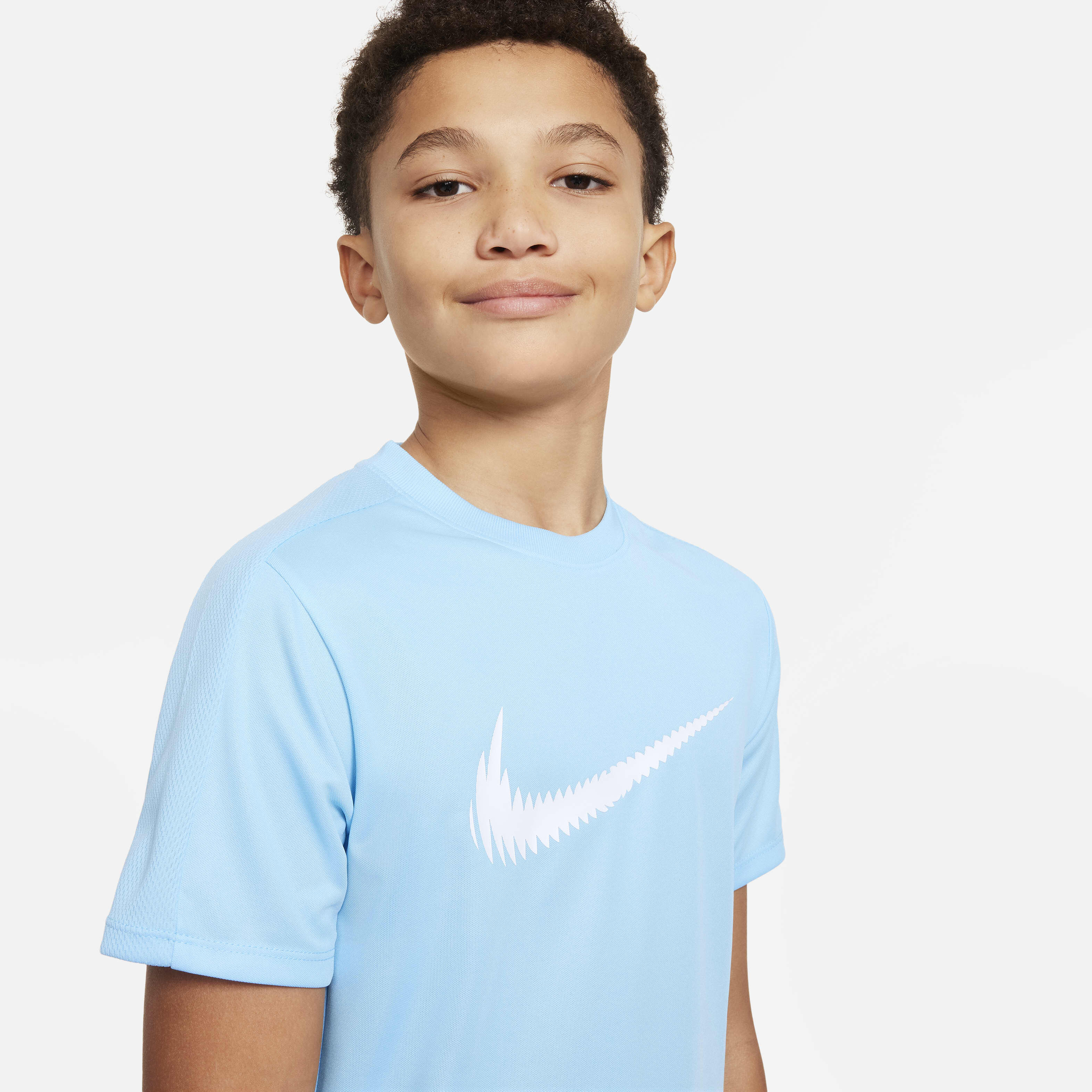 Nike Trophy23 image number 2