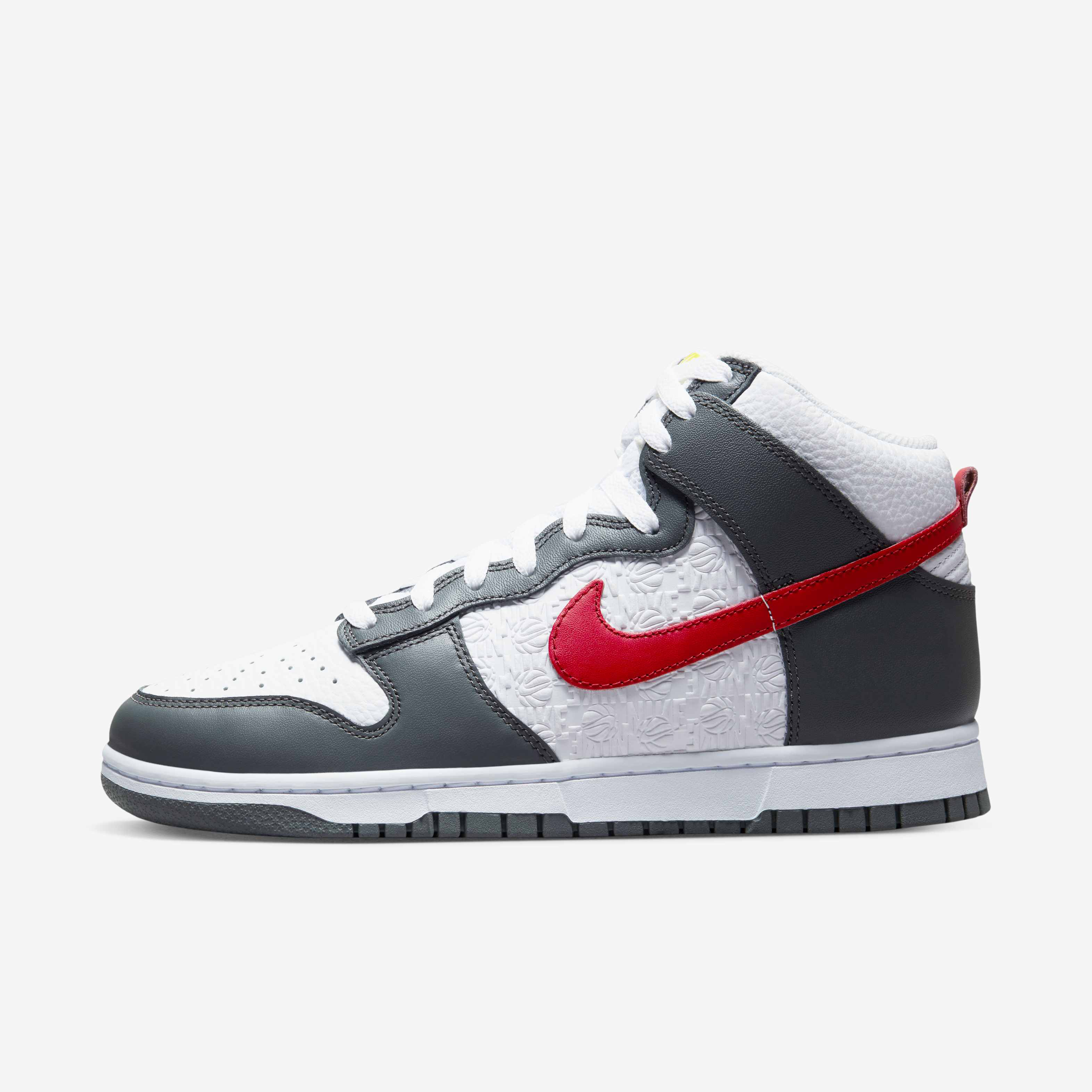 Nike Dunk High Retro image number 0