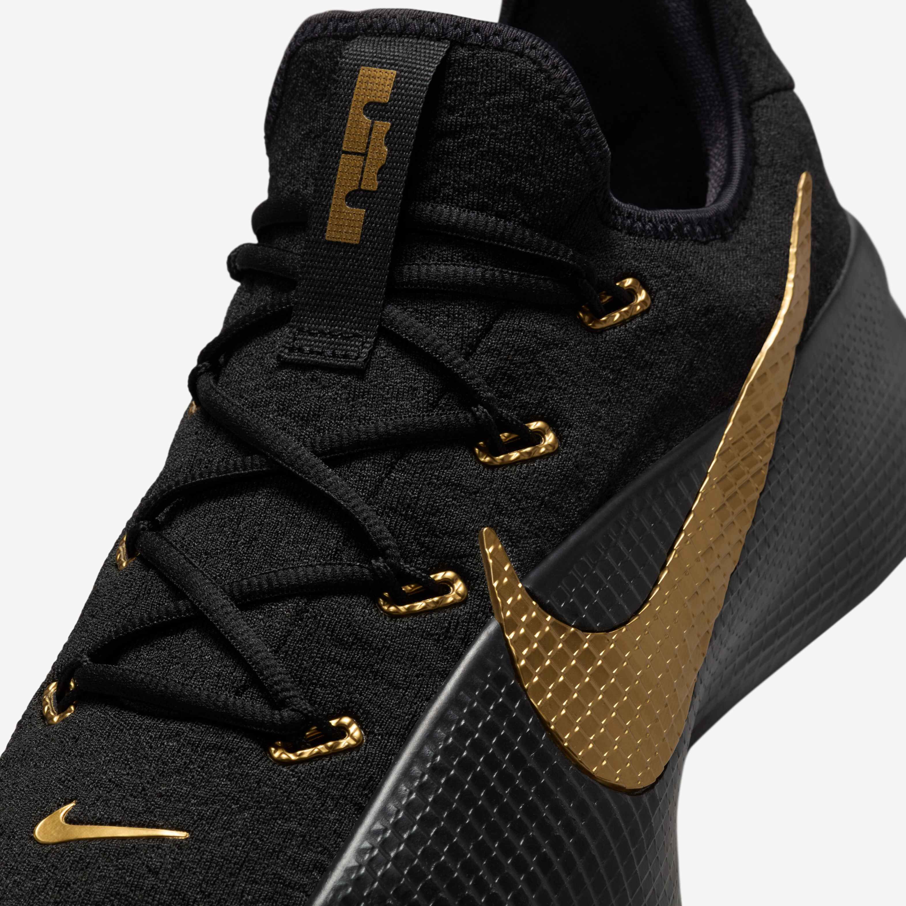 LeBron TR 1 image number 6