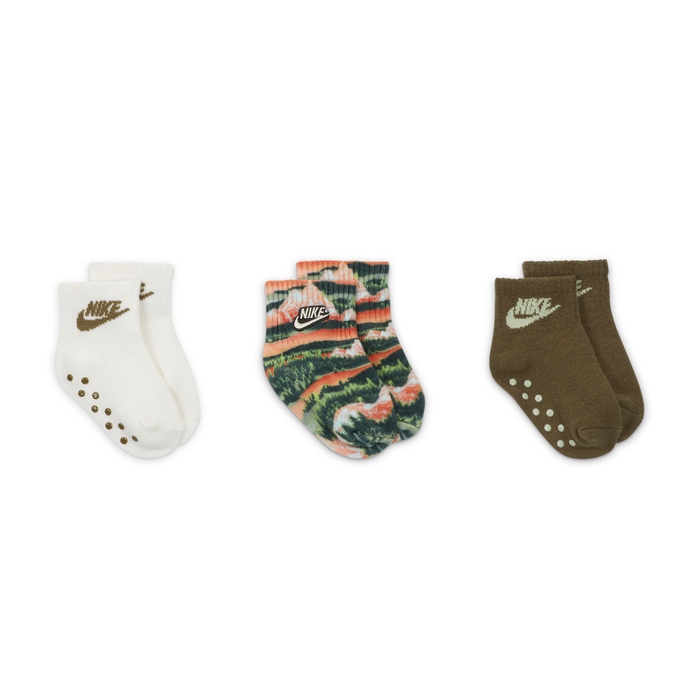 Nike Snow Day Grip Socks (3 Pairs) image number 2 Nike Snow Day Grip Socks (3 Pairs) image number 2