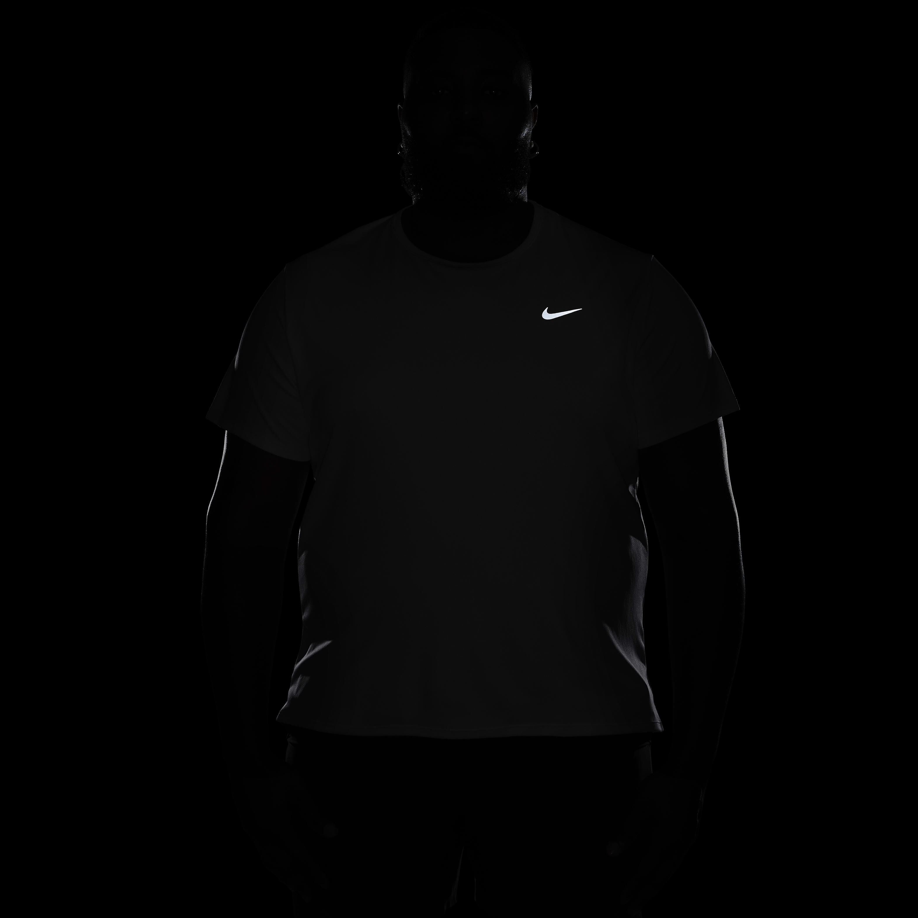 Nike Miler image number 11