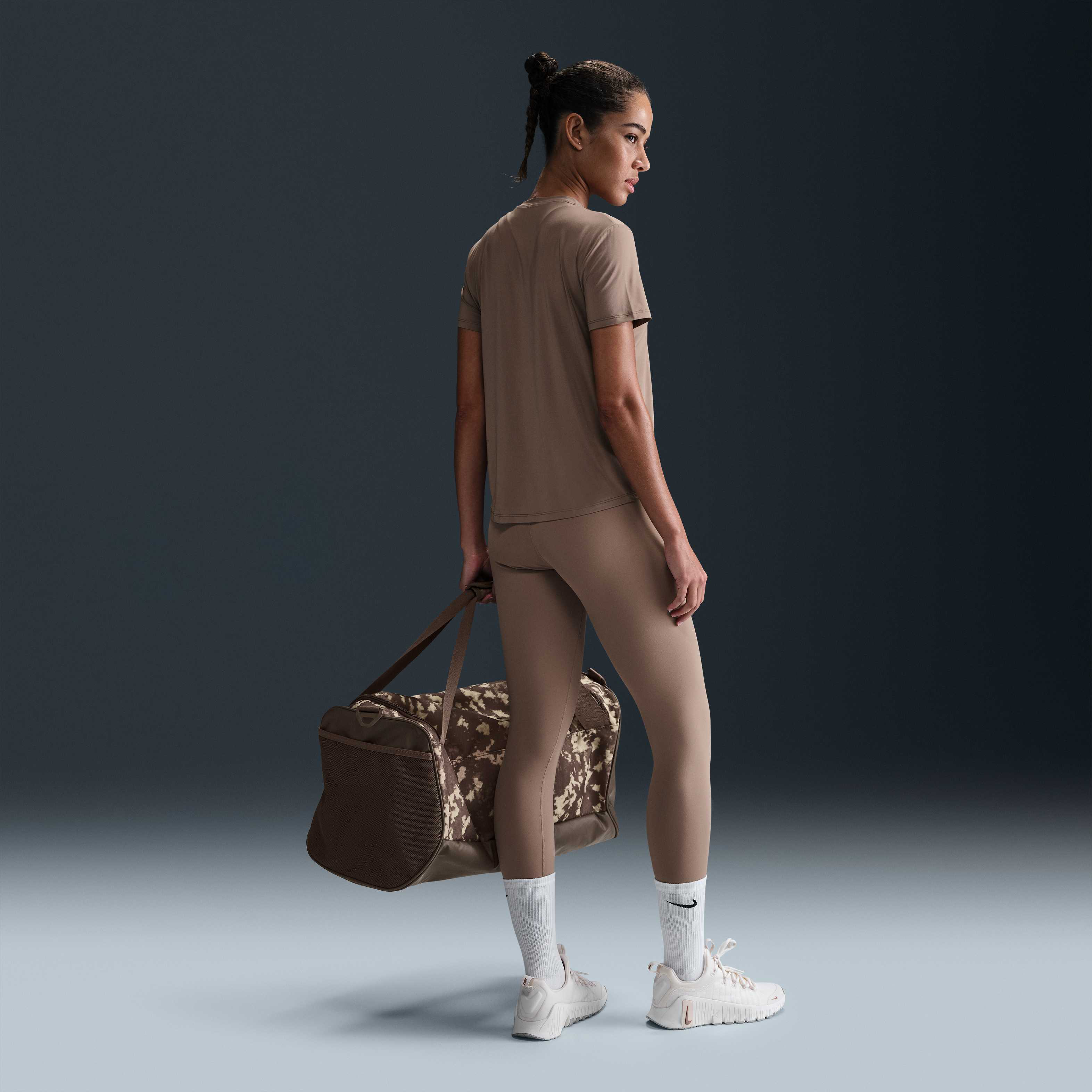 نايكي ون كلاسيك image number 4