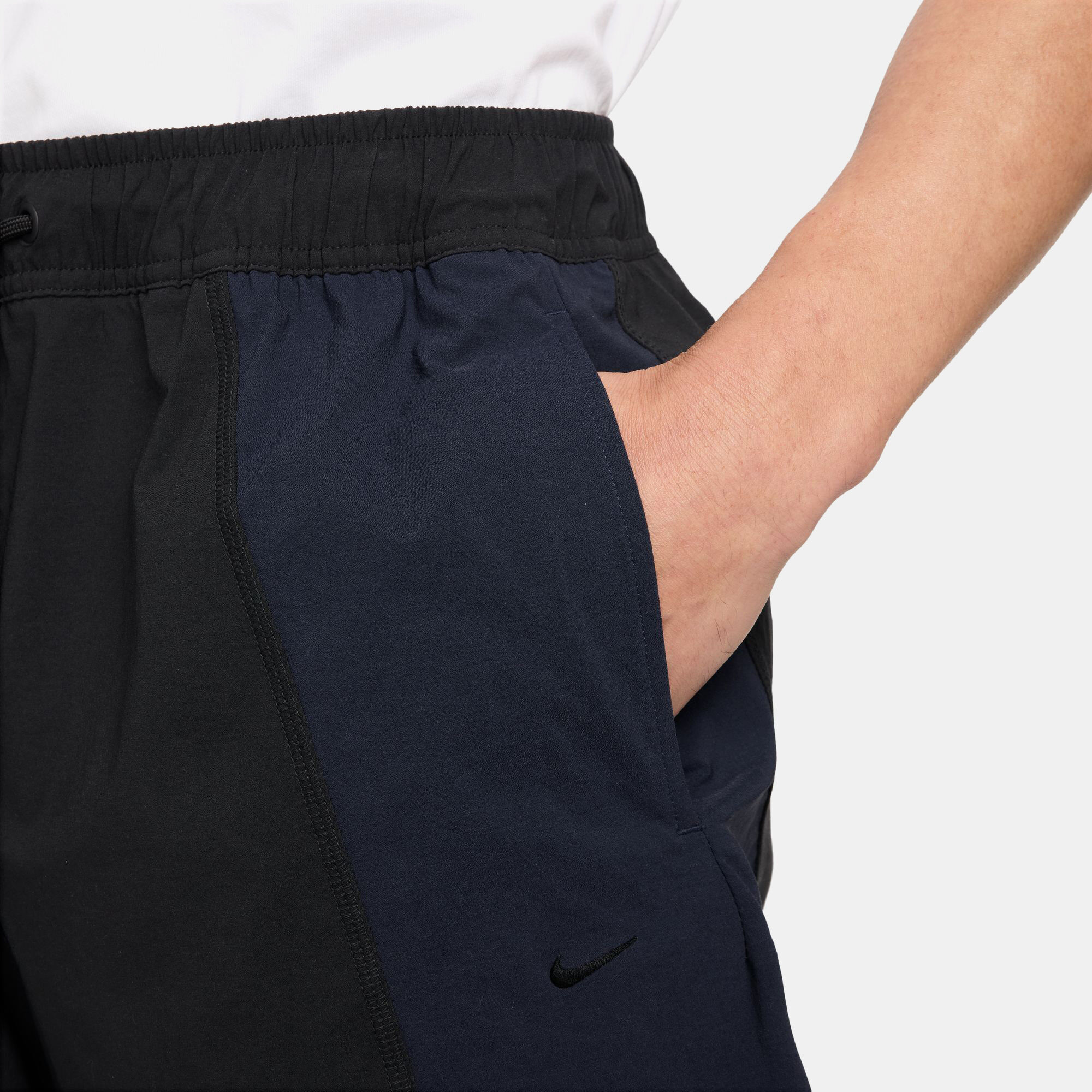 نايكي تك image number 3