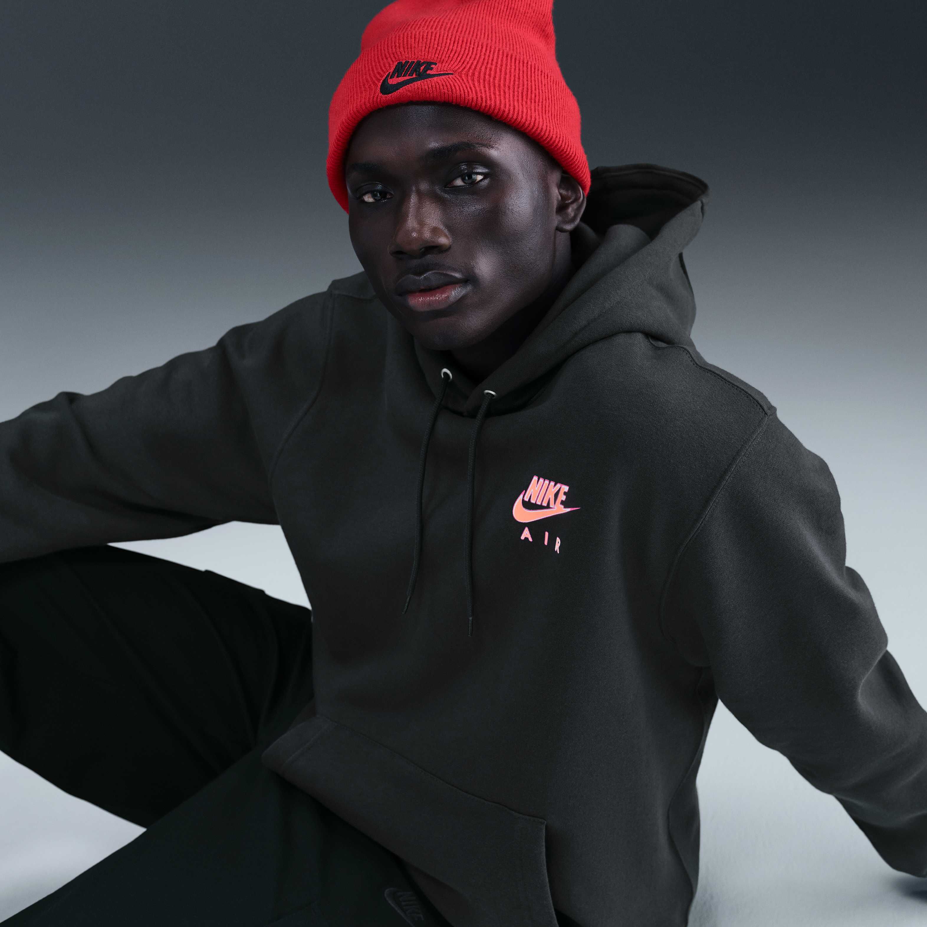 Nike Sportswear Club image number 2